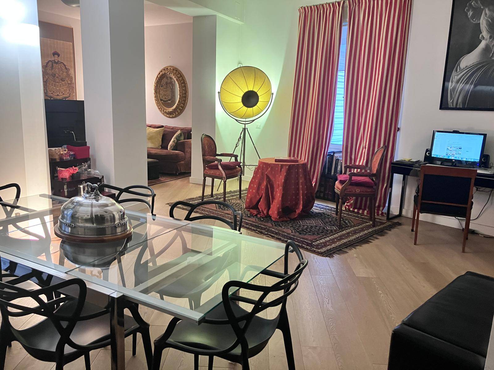 Roma, Roma, 00100, IT, 2 Bedrooms Bedrooms, ,2 BathroomsBathrooms,Residential,For Sale,1805392