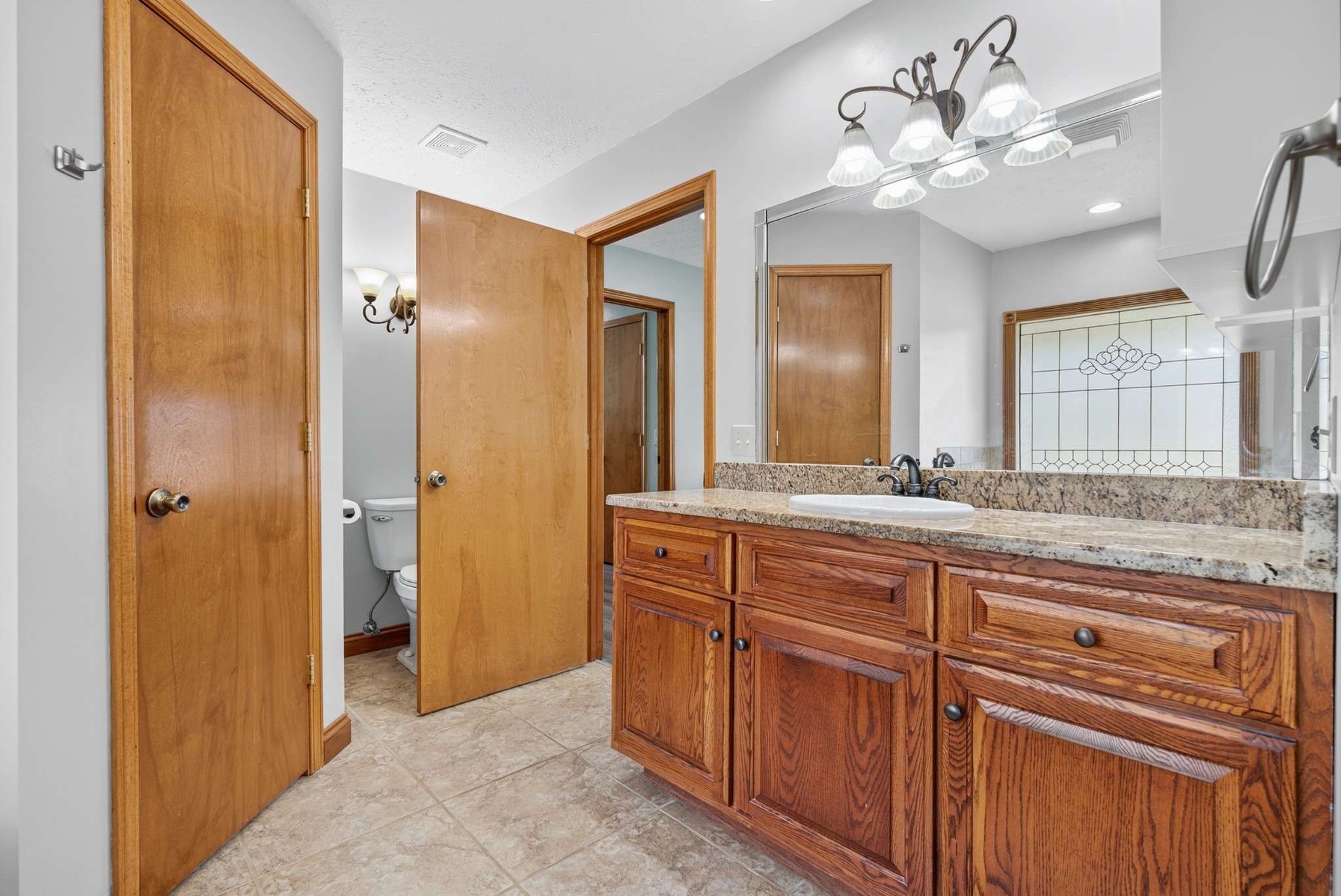 Puryear, Tennessee, 38251, United States, 4 Bedrooms Bedrooms, ,4 BathroomsBathrooms,Residential,For Sale,1981229