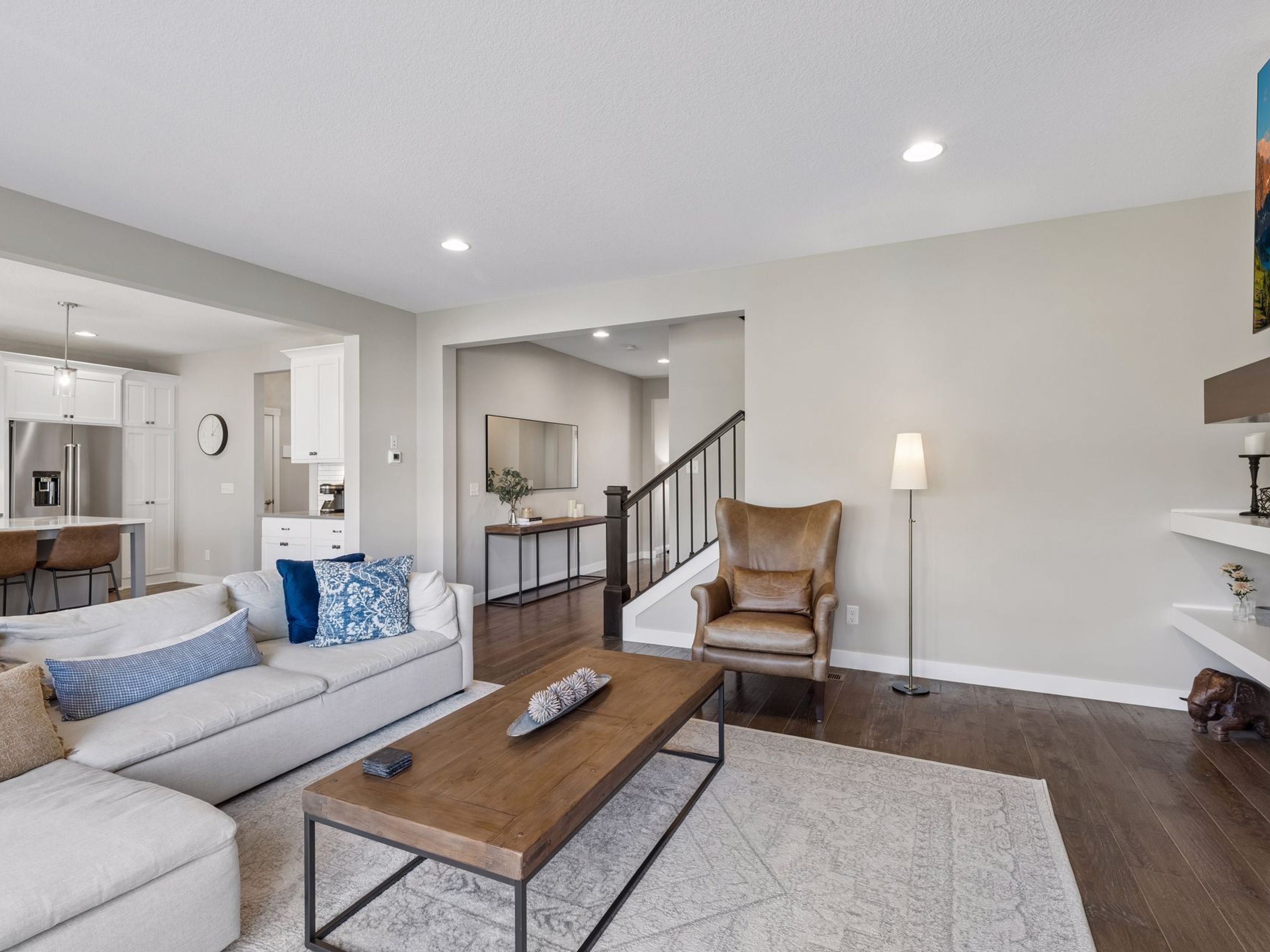  Luxury Living in Desirable Brown’s Creek Cove - 物件實景