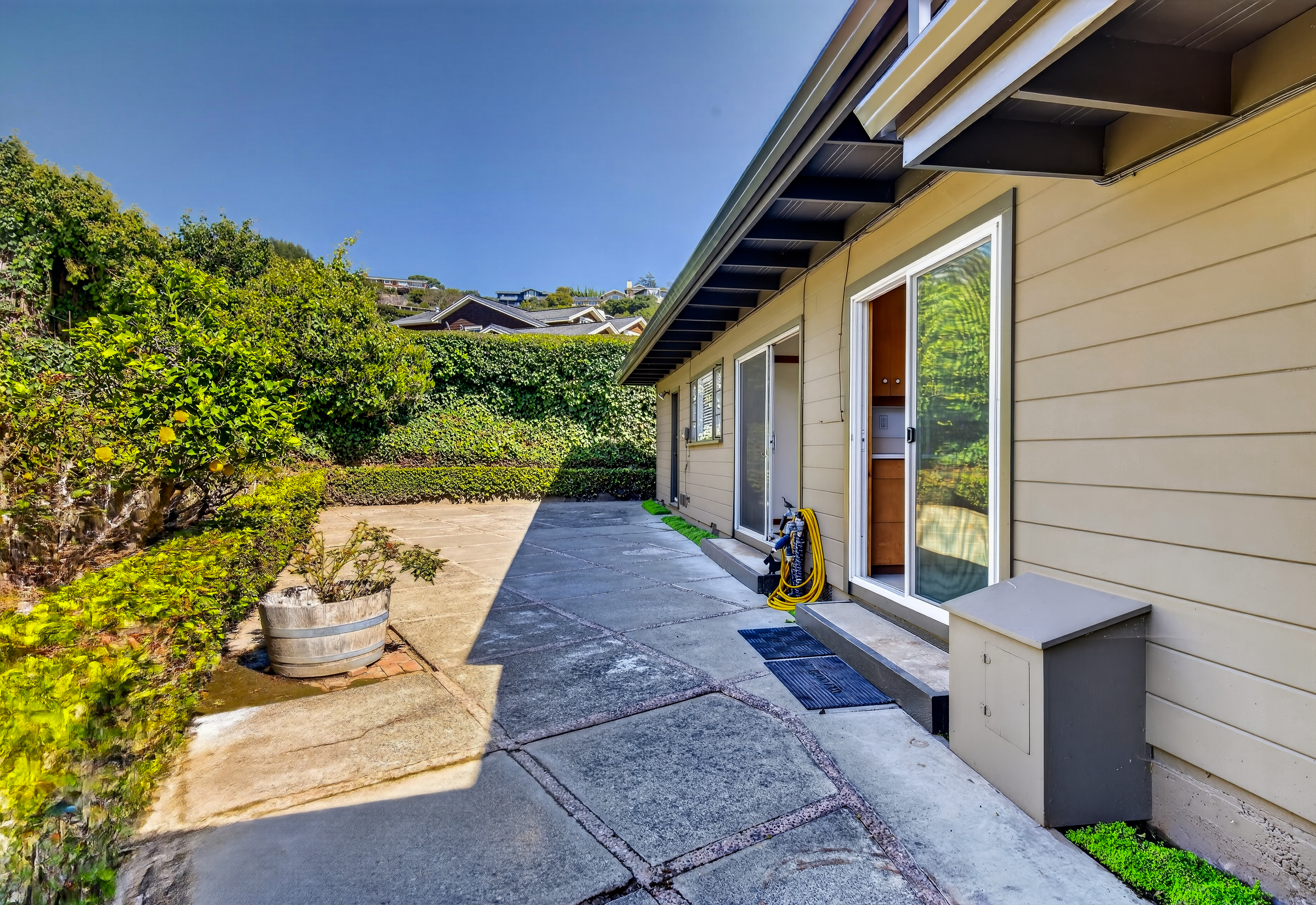  Mid-Century Character. Bay Views. A Rare Tiburon Opportunity - 物件實景