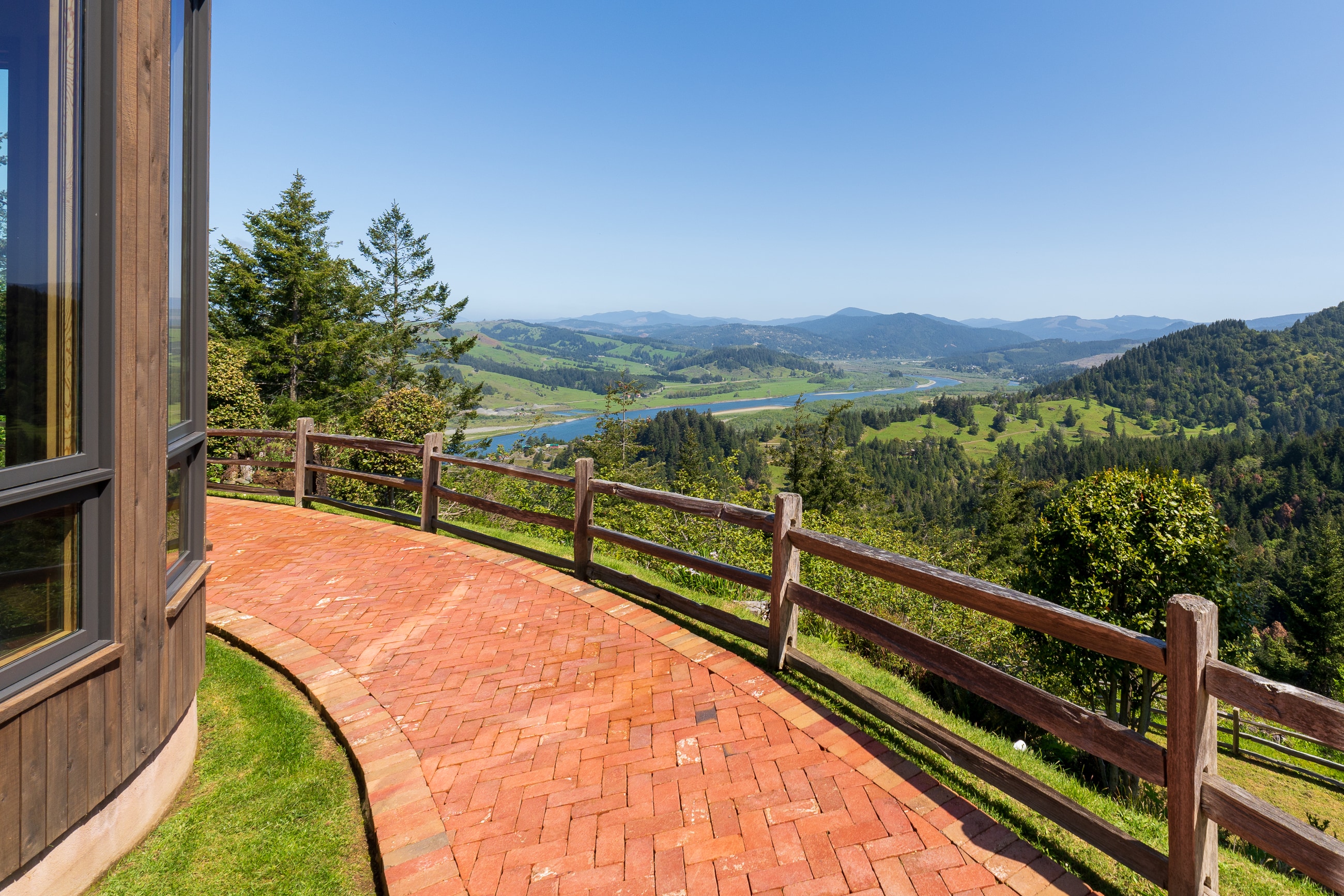  French Chateau High Above Gold Beach - 物件實景