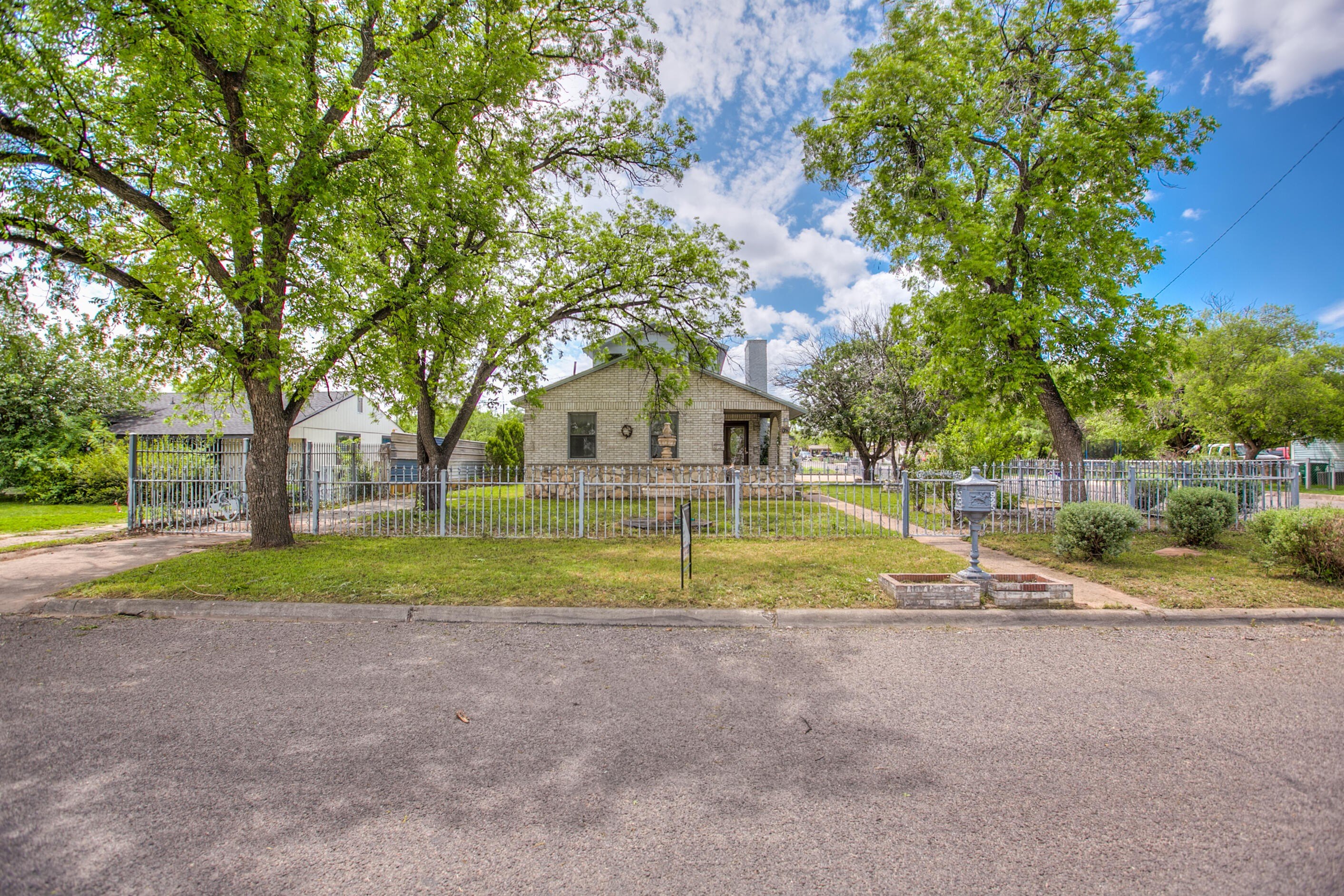 Childress St, San Angelo, TX 76901 #1