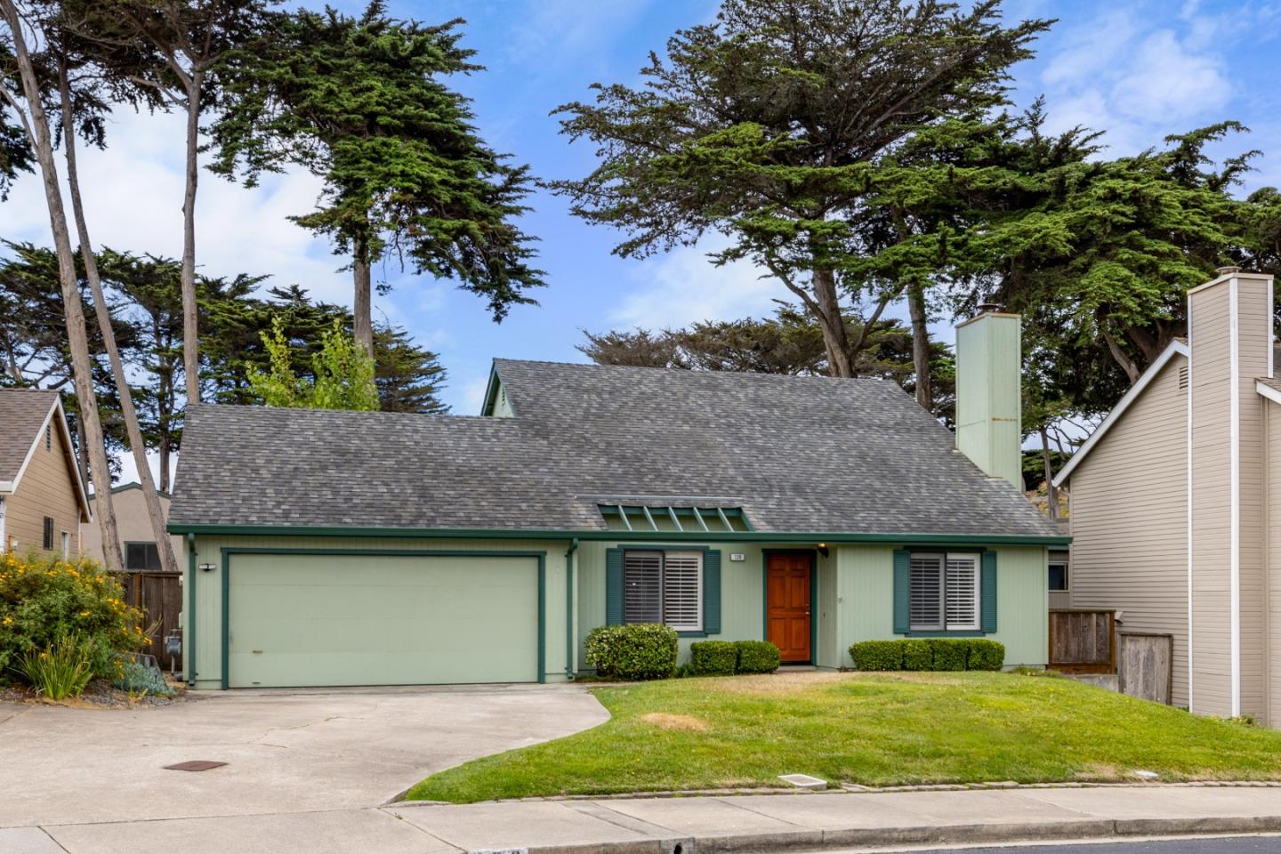 Marina, California, 93933, United States, 3 Bedrooms Bedrooms, ,2 BathroomsBathrooms,Residential,For Sale,1902407