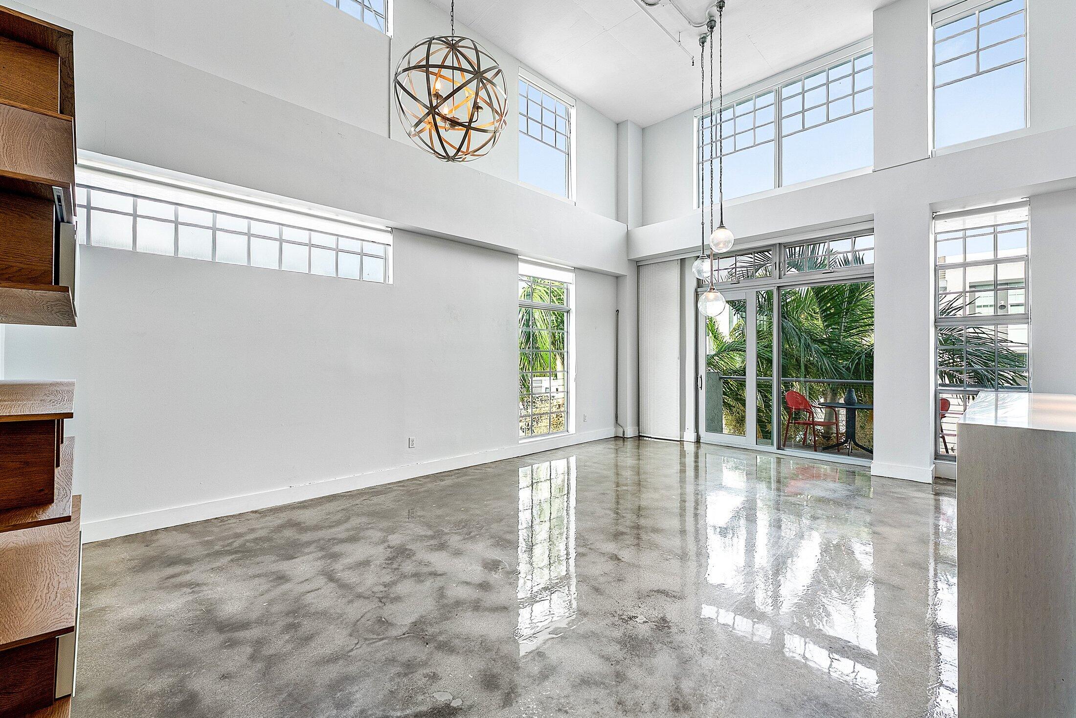 Delray Beach, Florida, 33483, United States, 2 Bedrooms Bedrooms, ,3 BathroomsBathrooms,Residential,For Sale,1907451