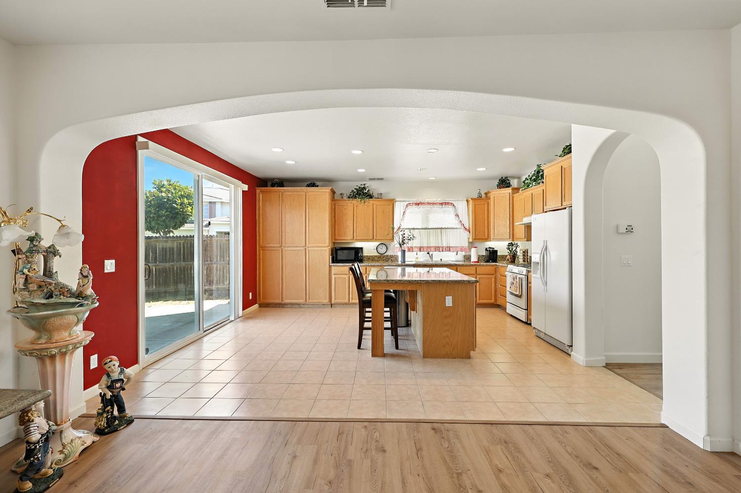 Chowchilla, California, 93610, United States, 4 Bedrooms Bedrooms, ,3 BathroomsBathrooms,Residential,For Sale,1921259