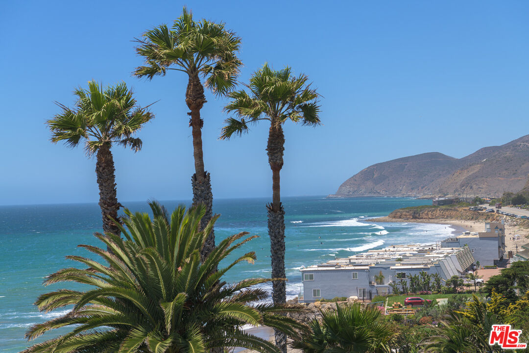 Malibu, California, 90265, United States, 2 Bedrooms Bedrooms, ,1 BathroomBathrooms,Residential,For Sale,1895662
