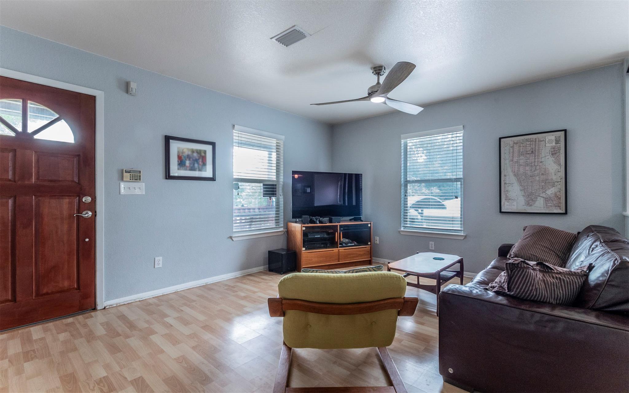Austin, Texas, 78702, United States, 3 Bedrooms Bedrooms, ,1 BathroomBathrooms,Residential,For Sale,1887406