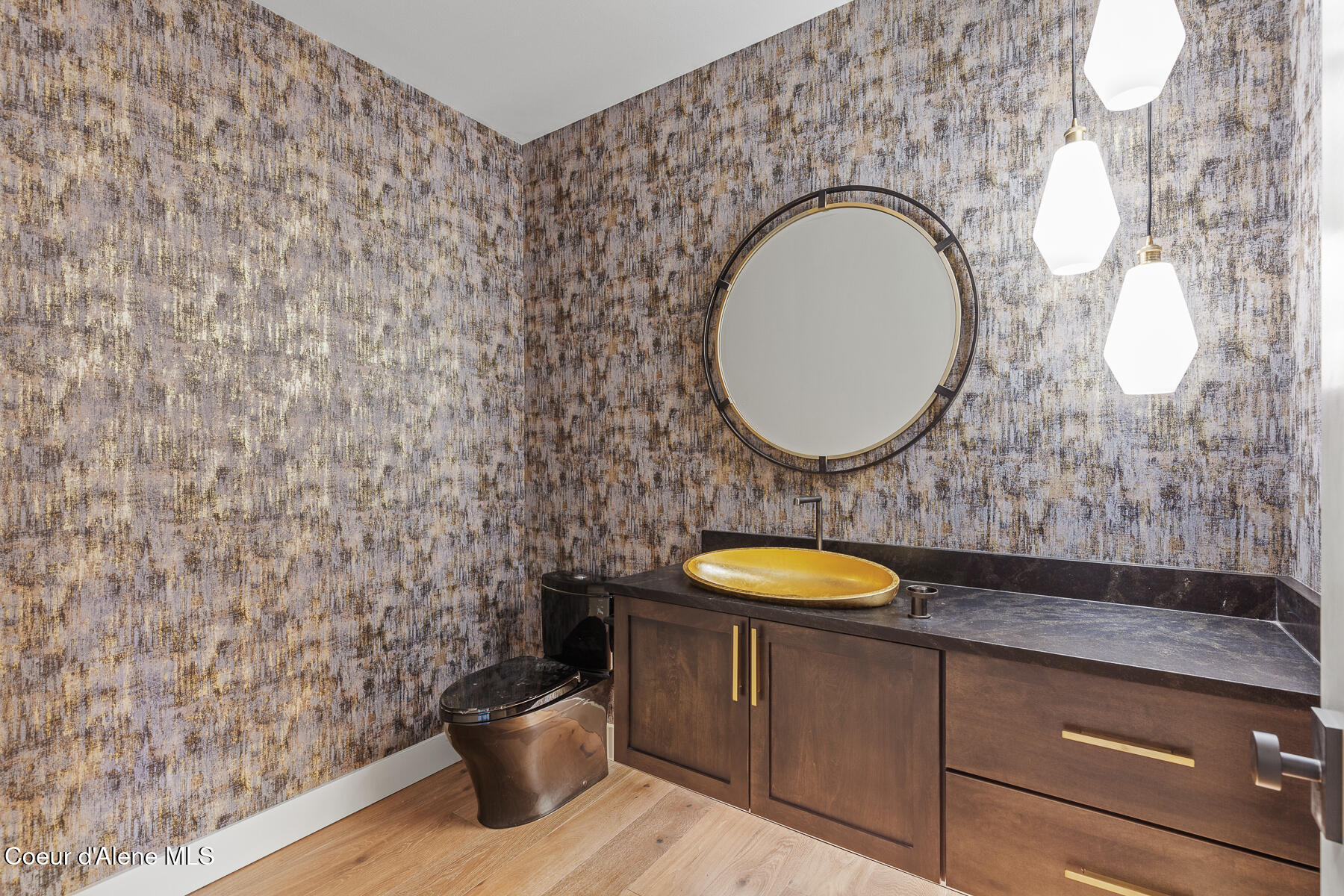 Coeur d'Alene, Idaho, 83814, United States, 5 Bedrooms Bedrooms, ,5 BathroomsBathrooms,Residential,For Sale,1981804