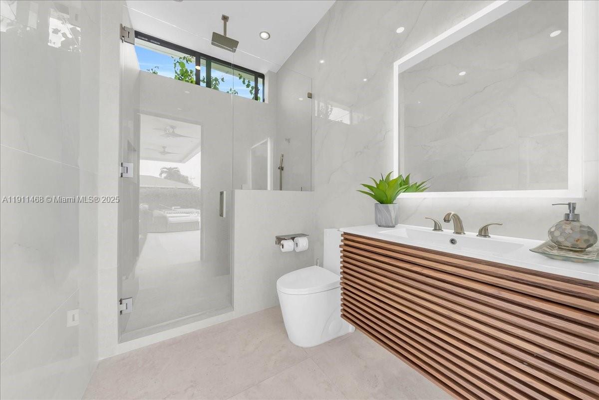 Marco Island, Florida, 34145, United States, 4 Bedrooms Bedrooms, ,5 BathroomsBathrooms,Residential,For Sale,1995875