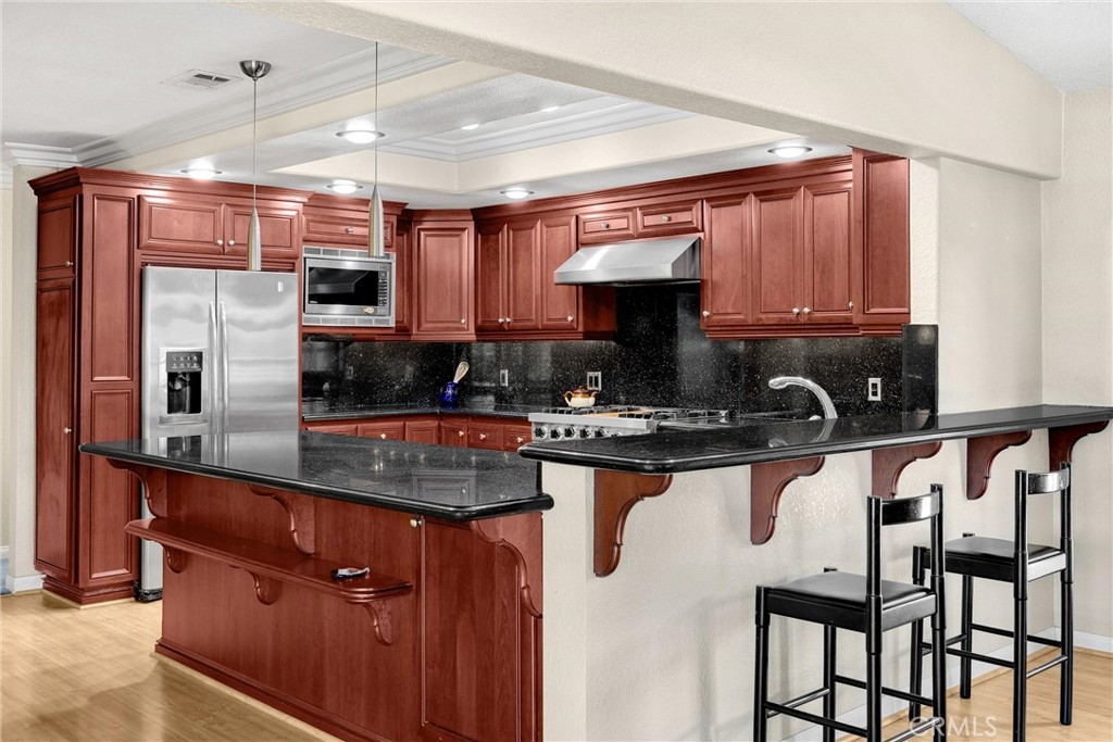 Upland, California, 91786, United States, 5 Bedrooms Bedrooms, ,2 BathroomsBathrooms,Residential,For Sale,1927860
