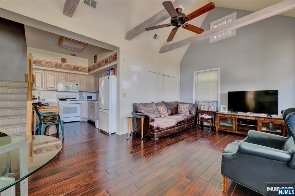 Nanuet, New York, 10954, United States, 6 Bedrooms Bedrooms, ,7 BathroomsBathrooms,Residential,For Sale,1988199