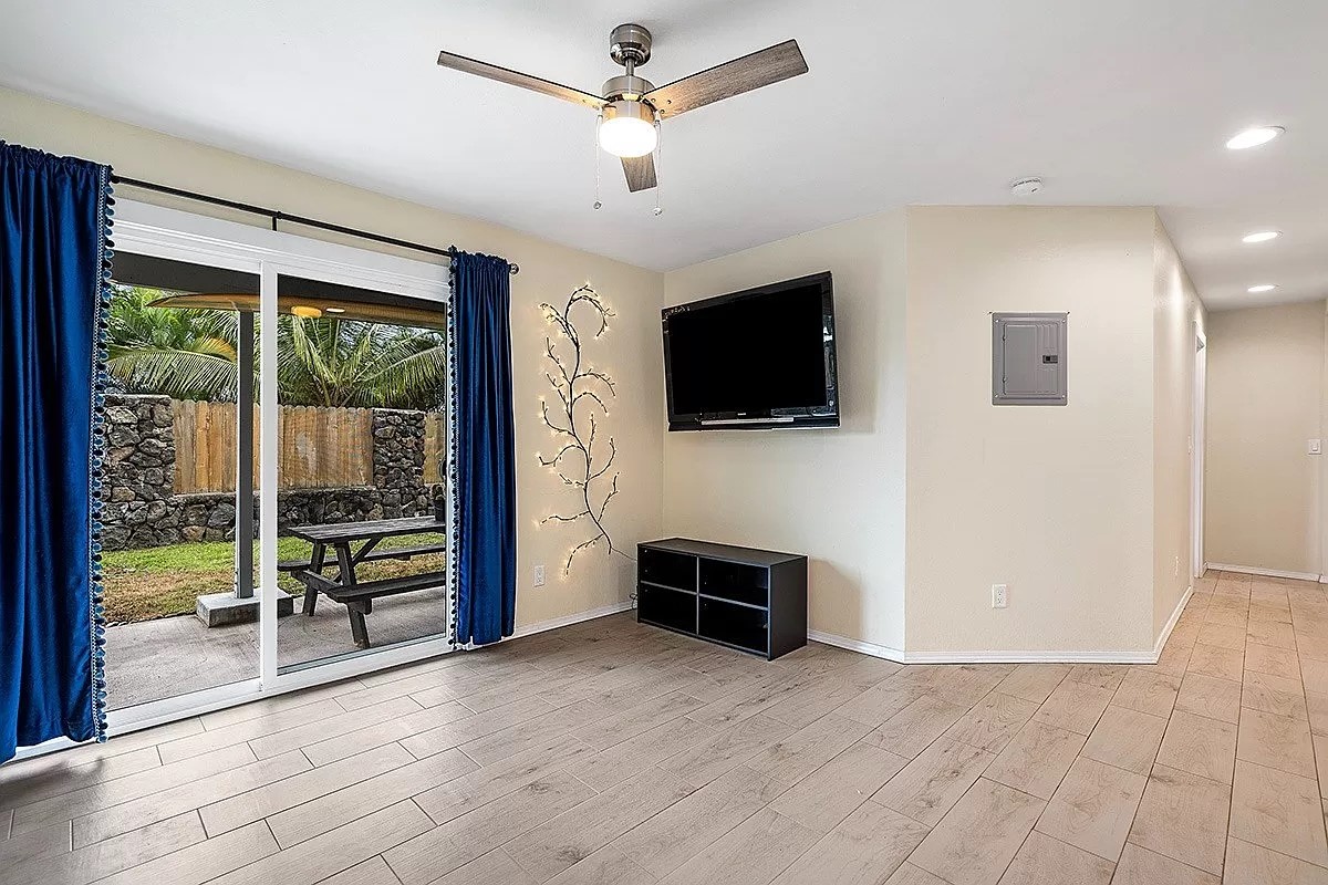 Kailua-Kona, Hawaii, 96740, United States, 3 Bedrooms Bedrooms, ,2 BathroomsBathrooms,Residential,For Sale,1950815