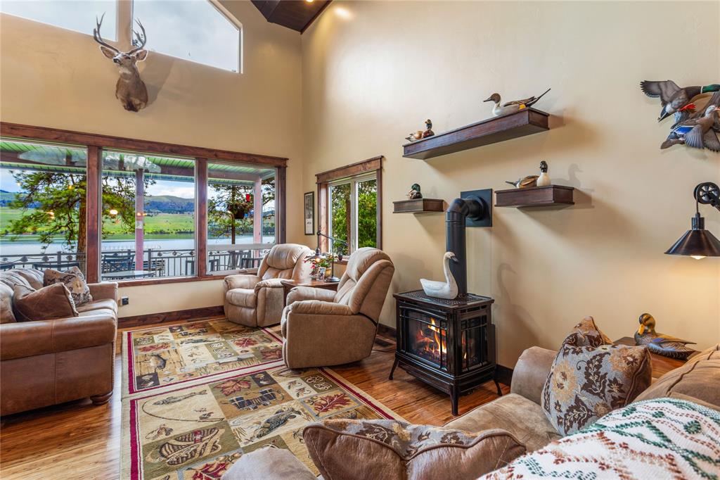 Big Arm, Montana, 59910, United States, 3 Bedrooms Bedrooms, ,3 BathroomsBathrooms,Residential,For Sale,1830037