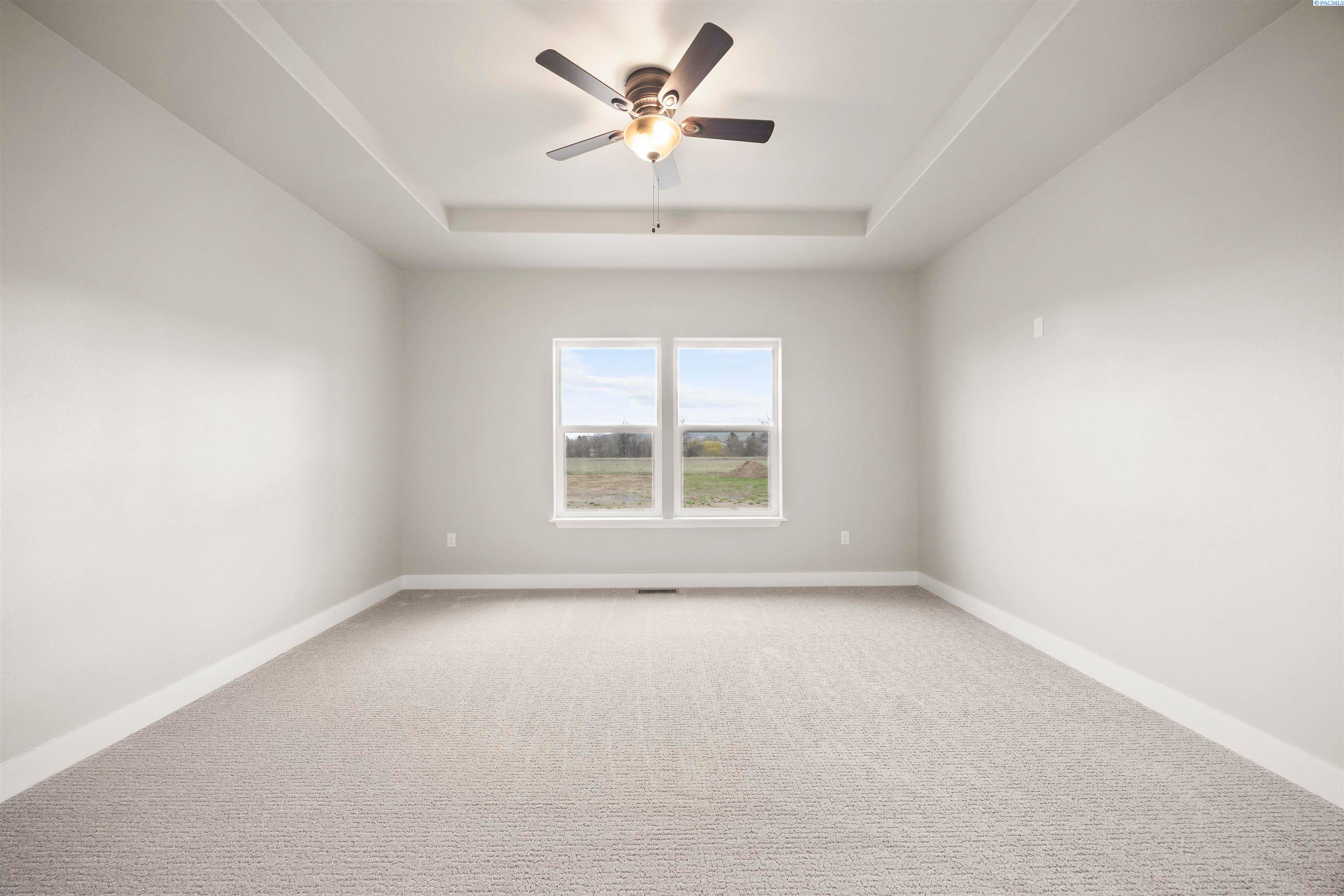 Prosser, Washington, 99350, United States, 3 Bedrooms Bedrooms, ,2 BathroomsBathrooms,Residential,For Sale,2027439