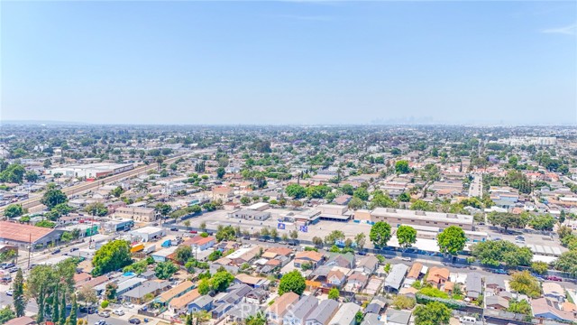 Los Angeles, California, 90059, United States, 2 Bedrooms Bedrooms, ,1 BathroomBathrooms,Residential,For Sale,1974329