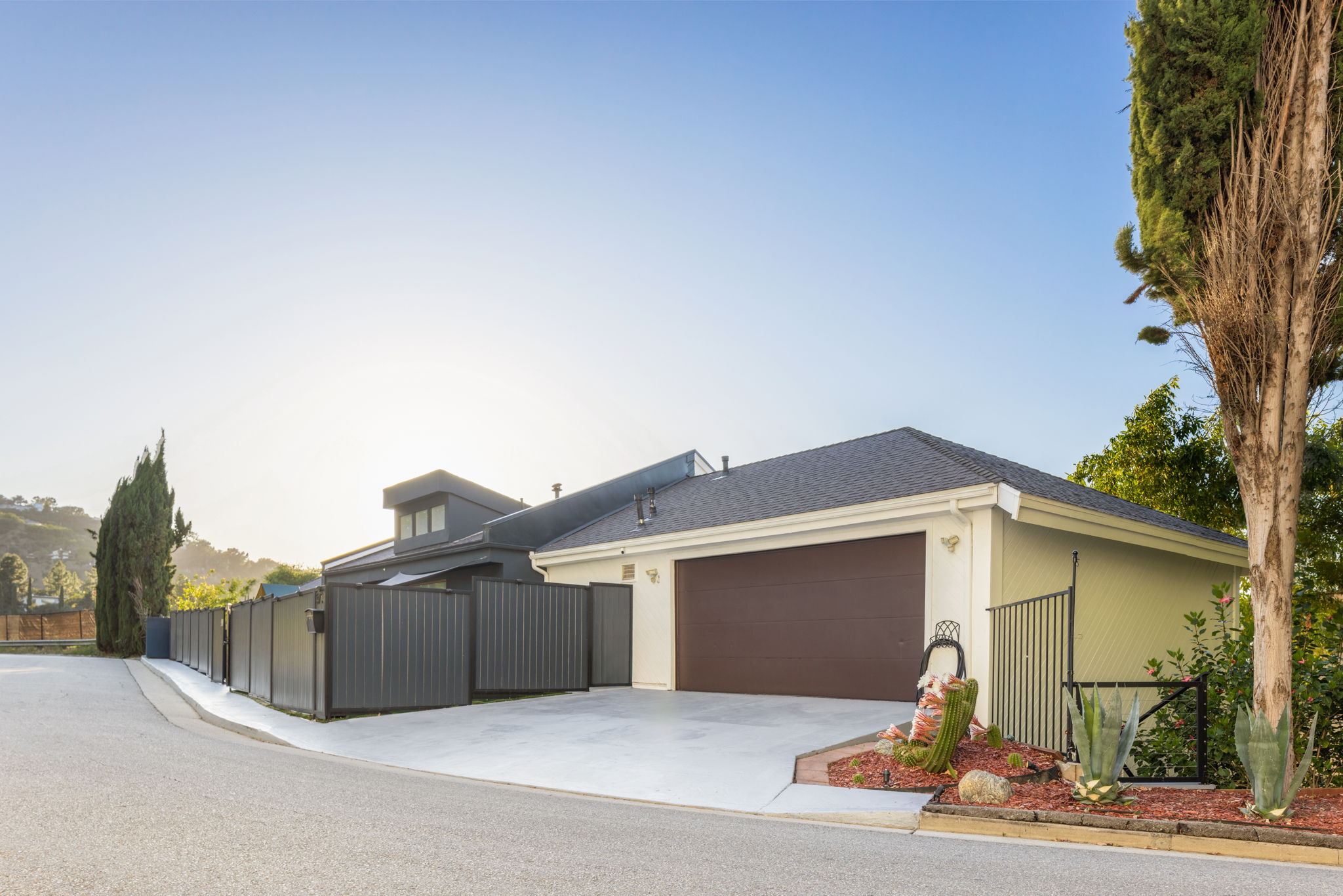  3701 Multiview Dr - 物件實景