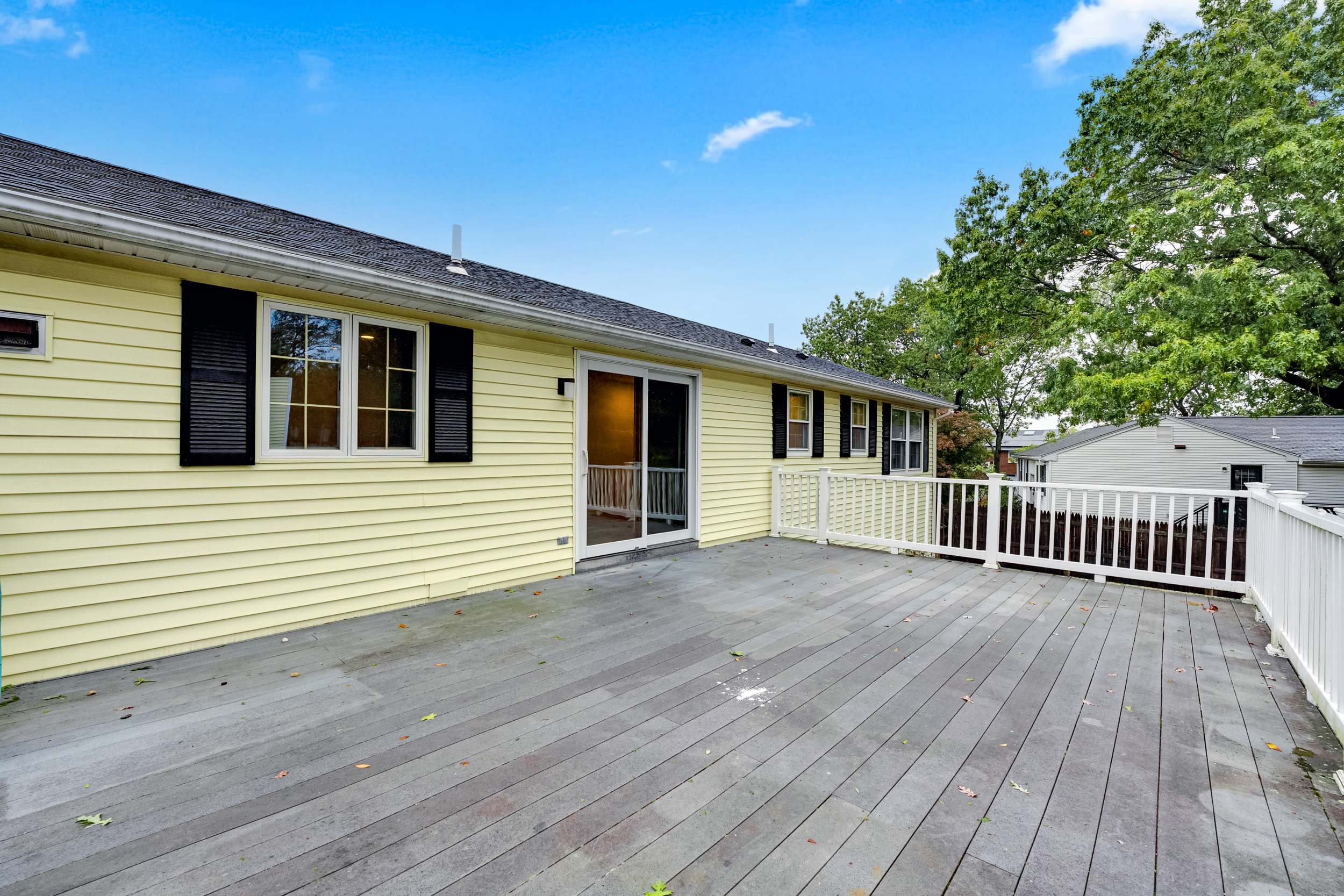 Wakefield, Massachusetts, 01880, United States, 4 Bedrooms Bedrooms, ,3 BathroomsBathrooms,Residential,For Sale,1978637