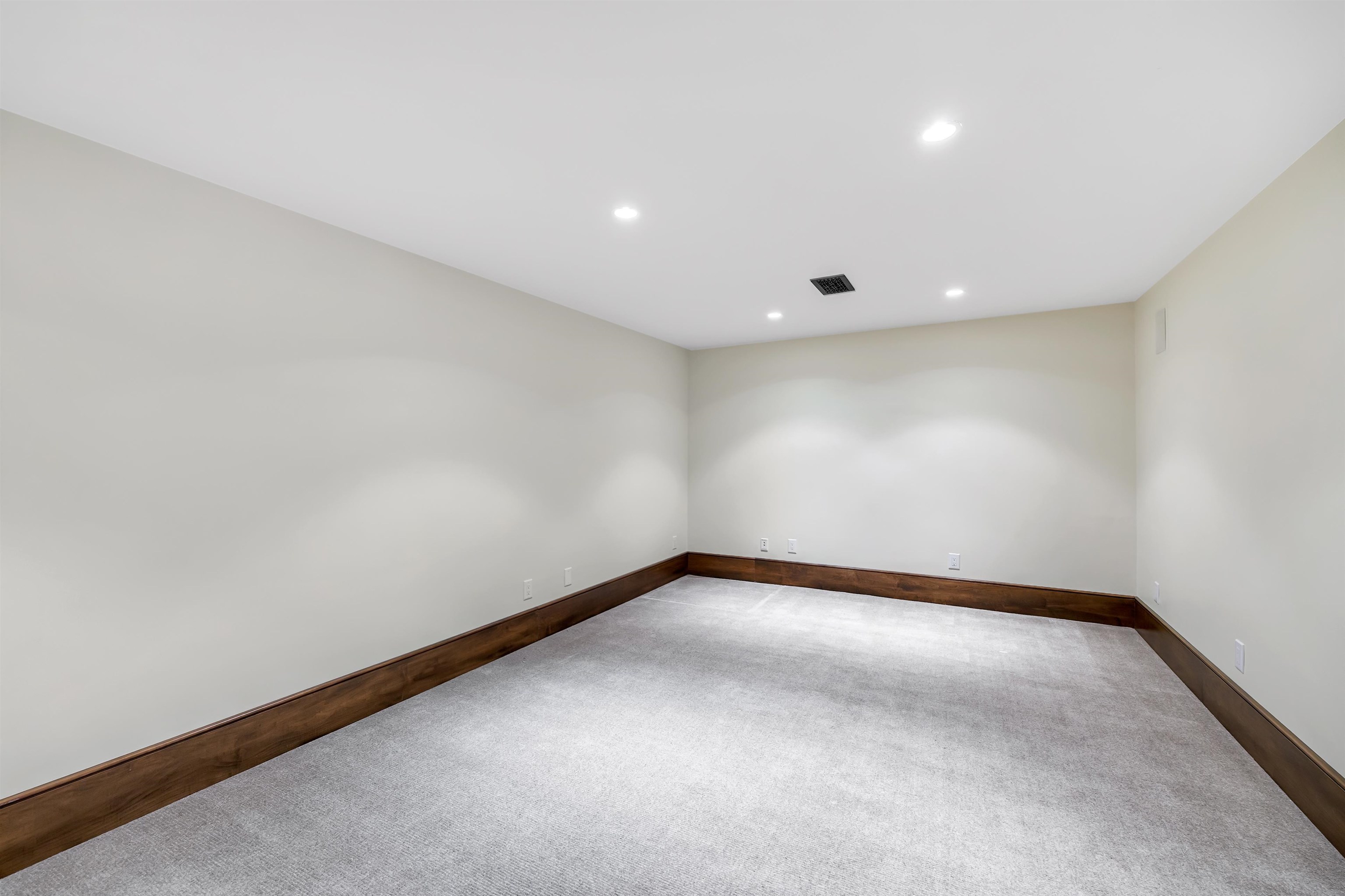 HOBART, Wisconsin, 54155, United States, 4 Bedrooms Bedrooms, ,7 BathroomsBathrooms,Residential,For Sale,1991559