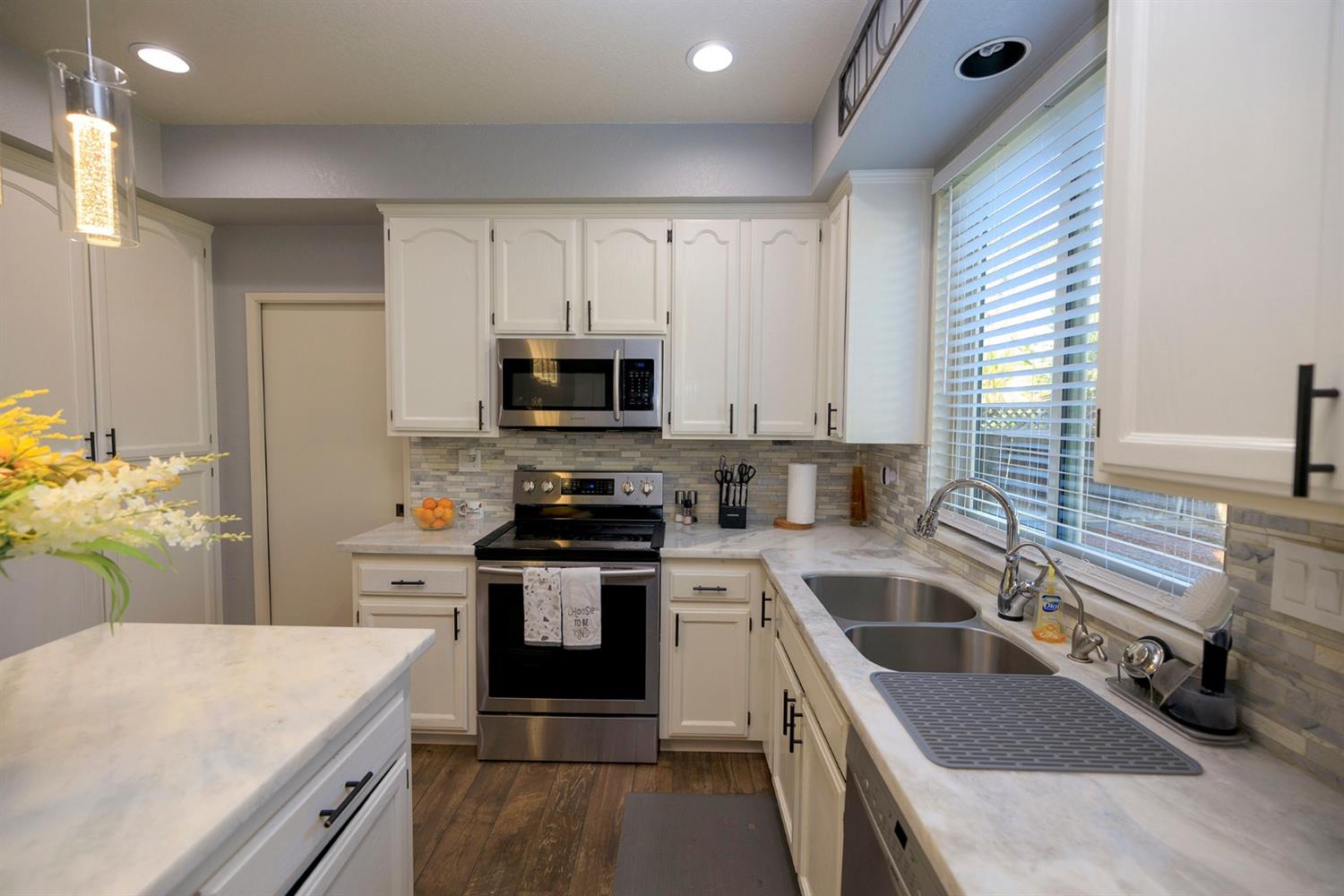 Tracy, California, 95376, United States, 4 Bedrooms Bedrooms, ,3 BathroomsBathrooms,Residential,For Sale,1980511