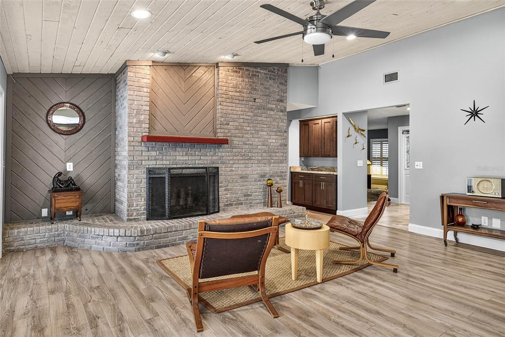 Temple Terrace, Florida, 33617, United States, 4 Bedrooms Bedrooms, ,3 BathroomsBathrooms,Residential,For Sale,1901085