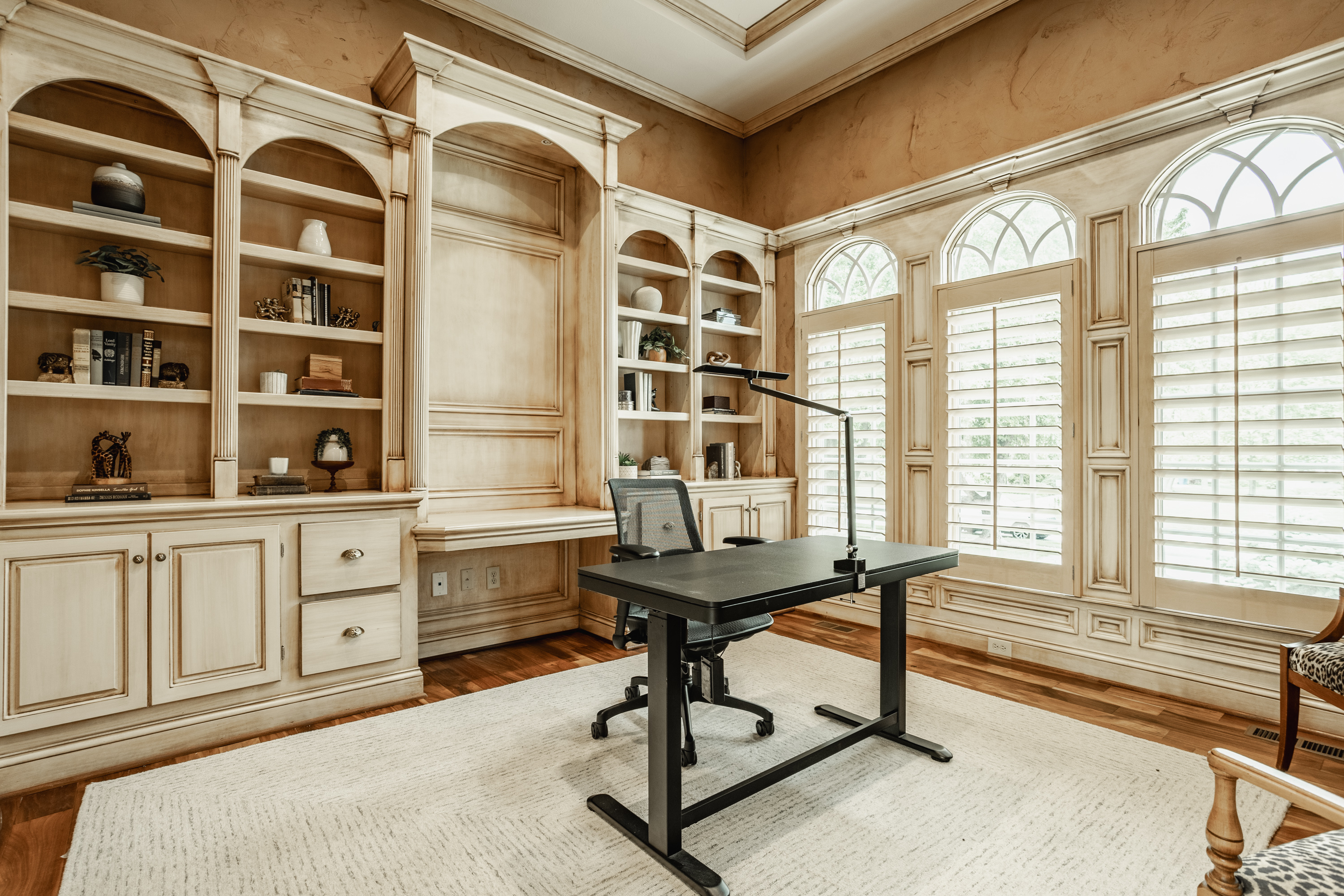  Exceptional West Carmel Home with Resort-Caliber Backyard - 物件實景