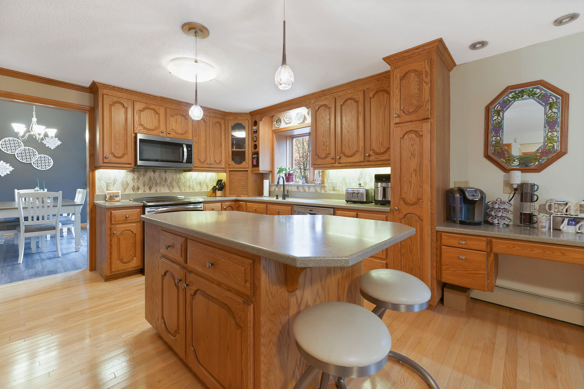 Tolland, Connecticut, 06084, United States, 3 Bedrooms Bedrooms, ,3 BathroomsBathrooms,Residential,For Sale,1993316