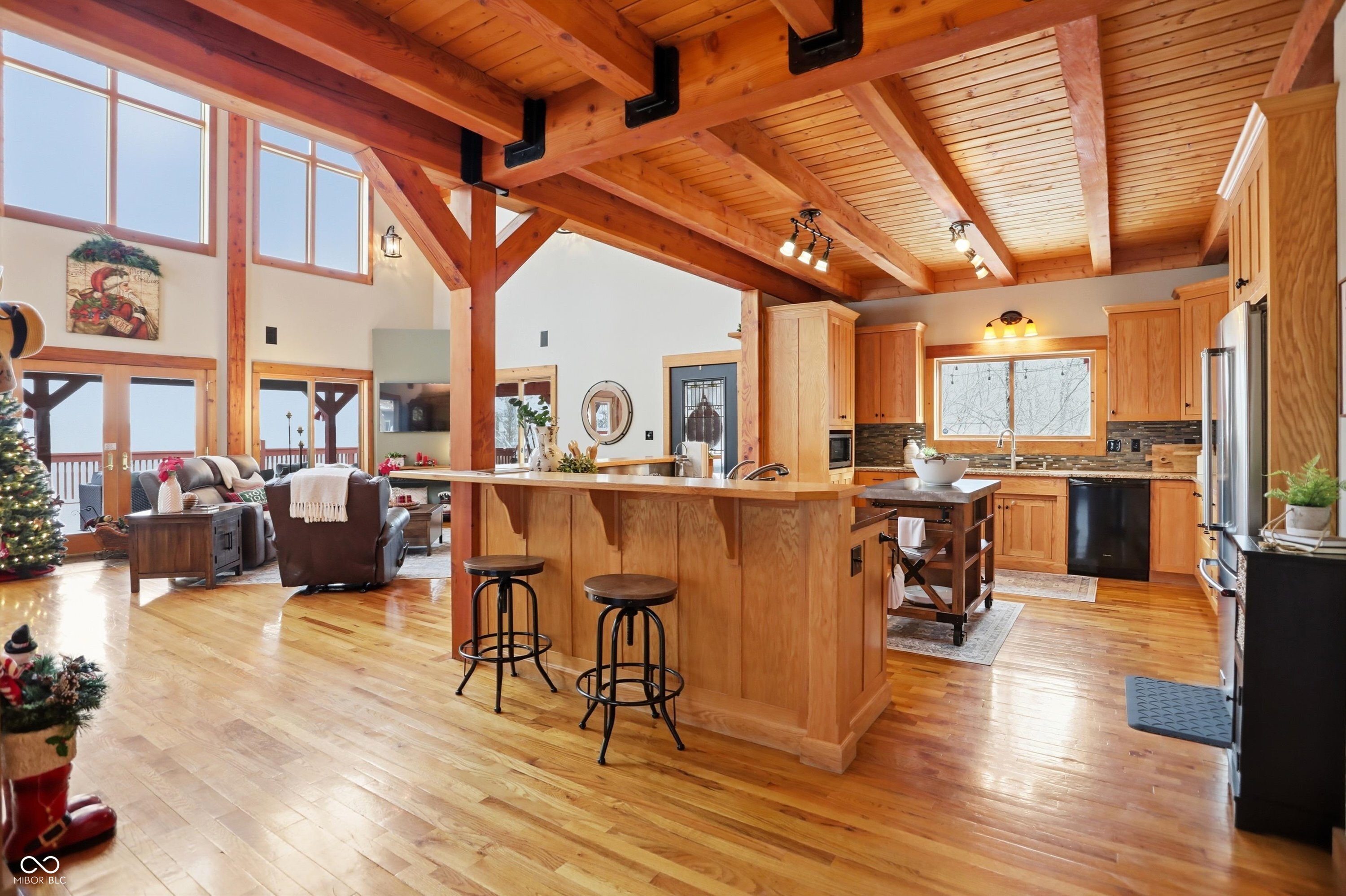 Unionville, Indiana, 47468, United States, 5 Bedrooms Bedrooms, ,5 BathroomsBathrooms,Residential,For Sale,1975333