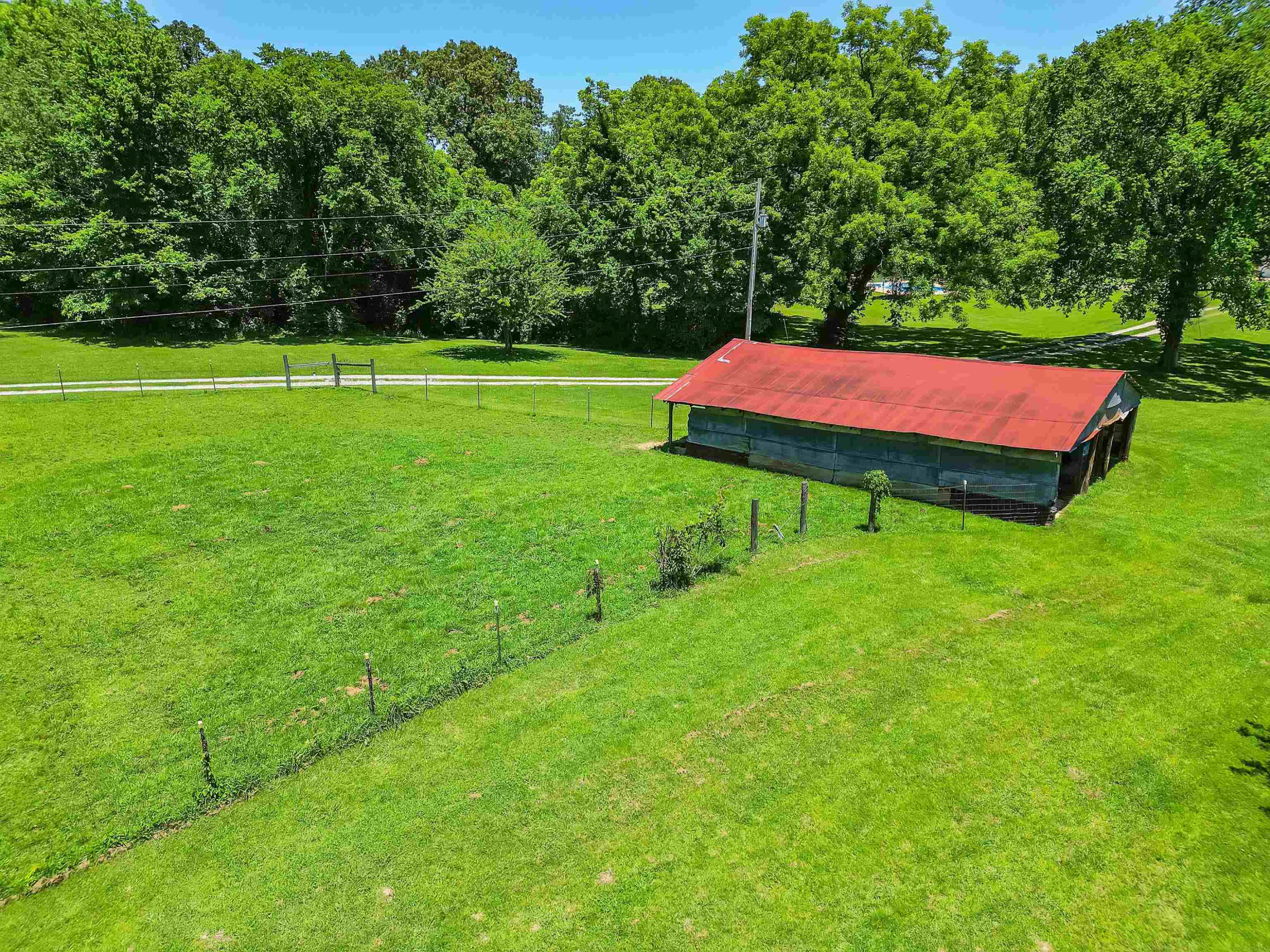 Medina, Tennessee, 38355, United States, 6 Bedrooms Bedrooms, ,4 BathroomsBathrooms,Residential,For Sale,1907793