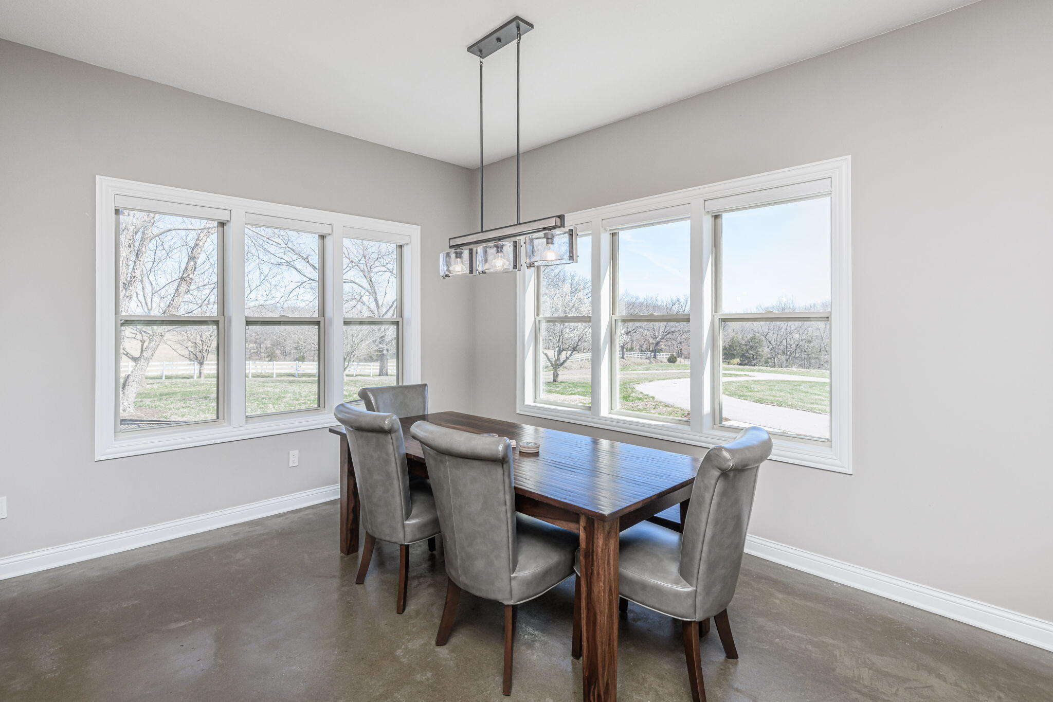ROCHEPORT, Missouri, 65279, United States, 3 Bedrooms Bedrooms, ,3 BathroomsBathrooms,Residential,For Sale,1851198