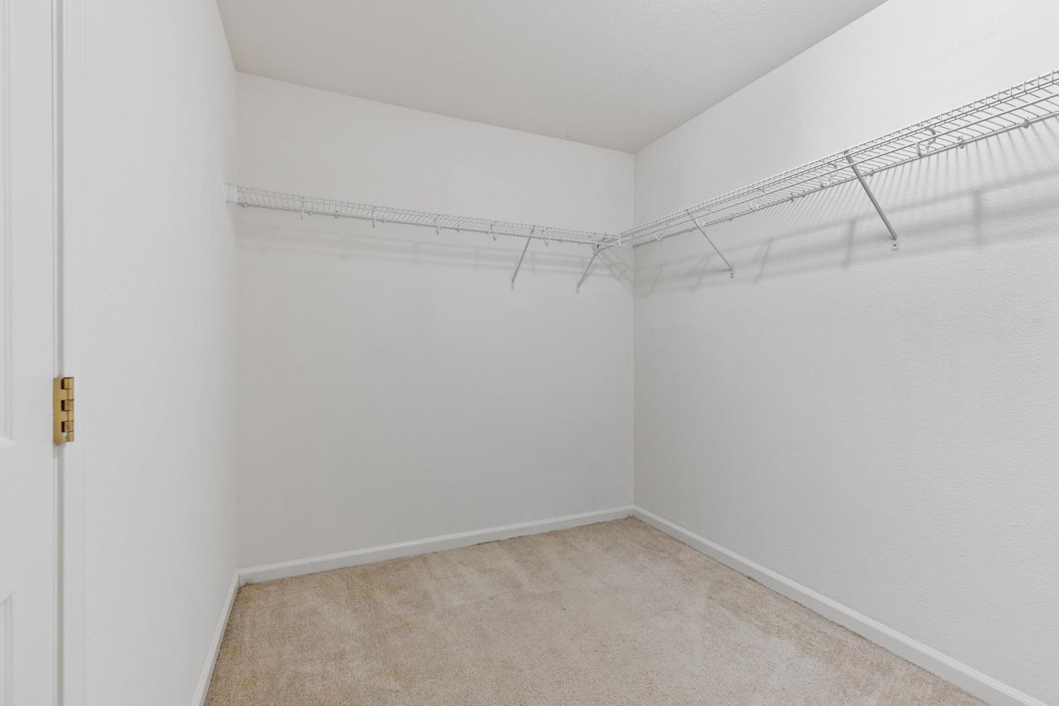 Patterson, California, 95363, United States, 5 Bedrooms Bedrooms, ,4 BathroomsBathrooms,Residential,For Sale,1976897