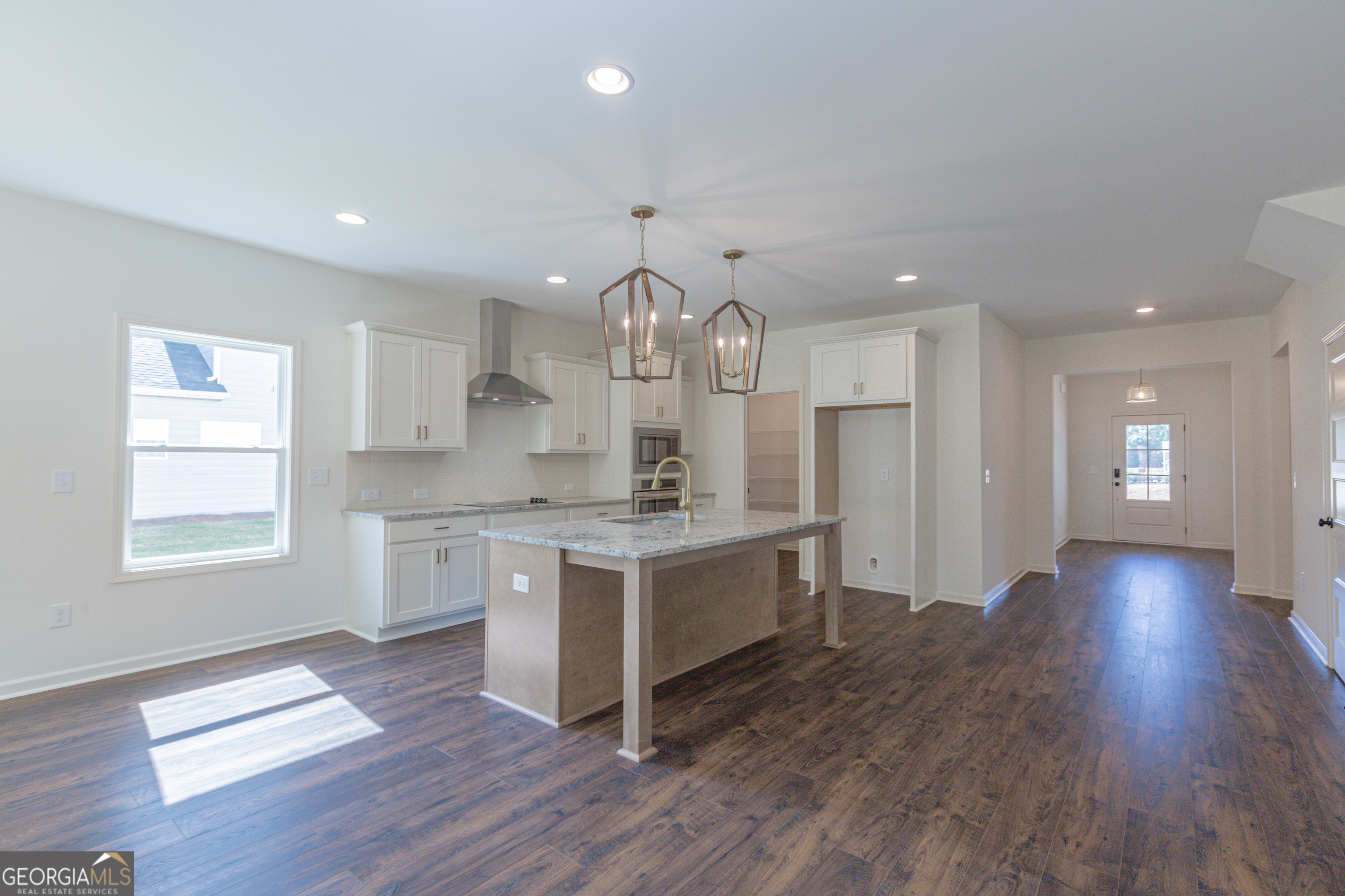 Senoia, Georgia, 30276, United States, 4 Bedrooms Bedrooms, ,3 BathroomsBathrooms,Residential,For Sale,1987897