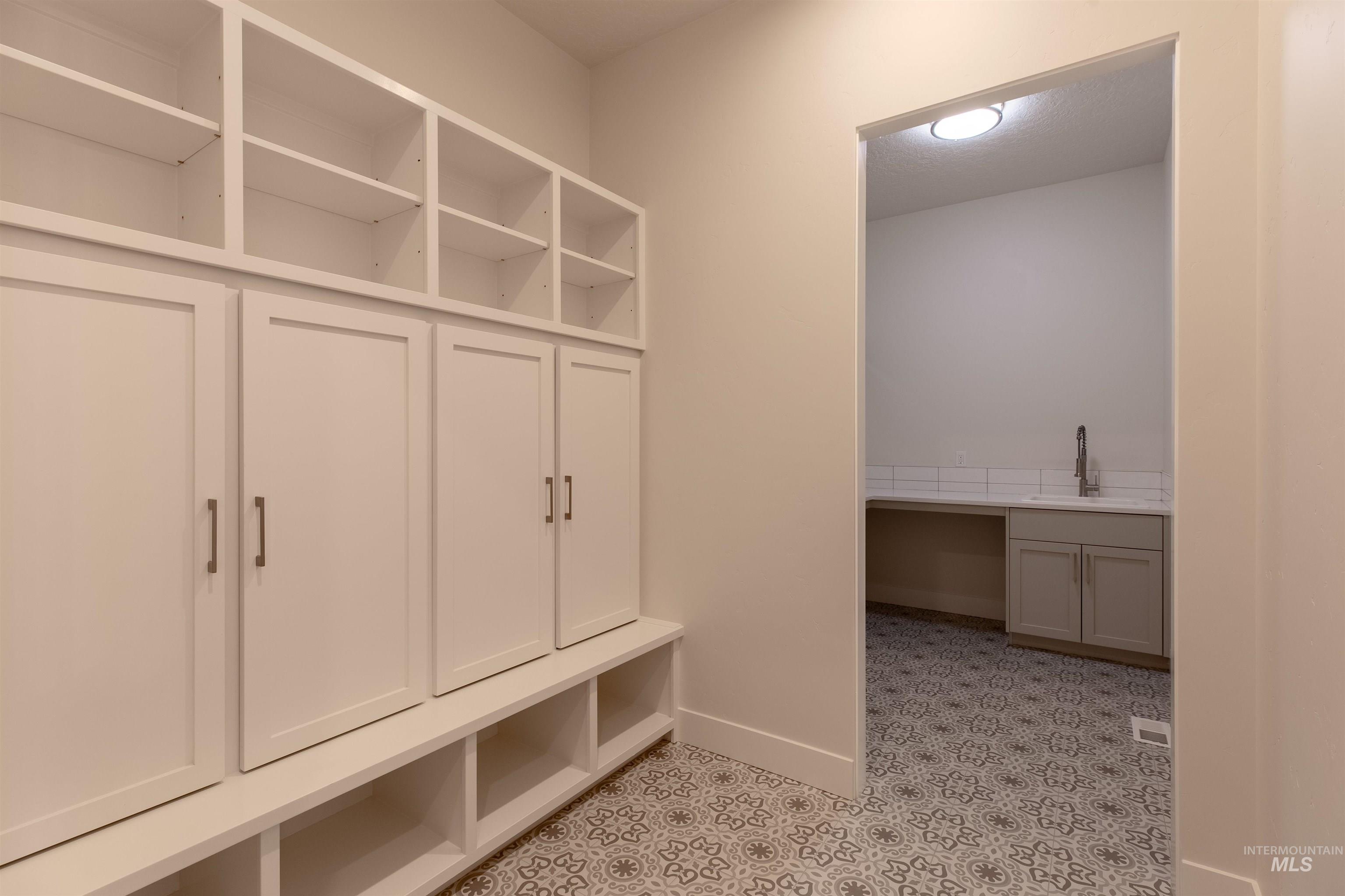 Meridian, Idaho, 83642, United States, 4 Bedrooms Bedrooms, ,3 BathroomsBathrooms,Residential,For Sale,1992156