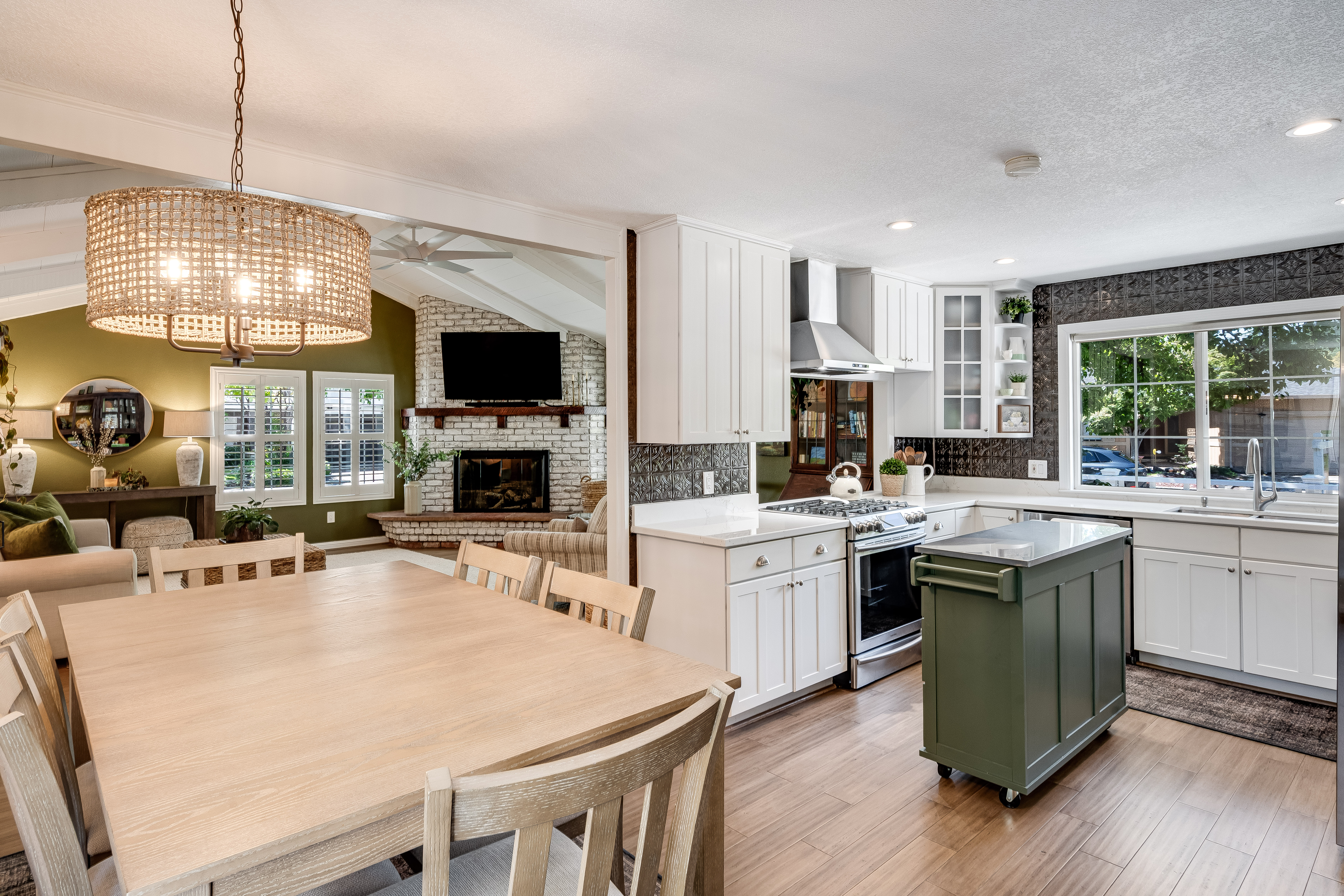  1116 Lanewood Way, Santa Rosa, CA 95404 - 物件實景