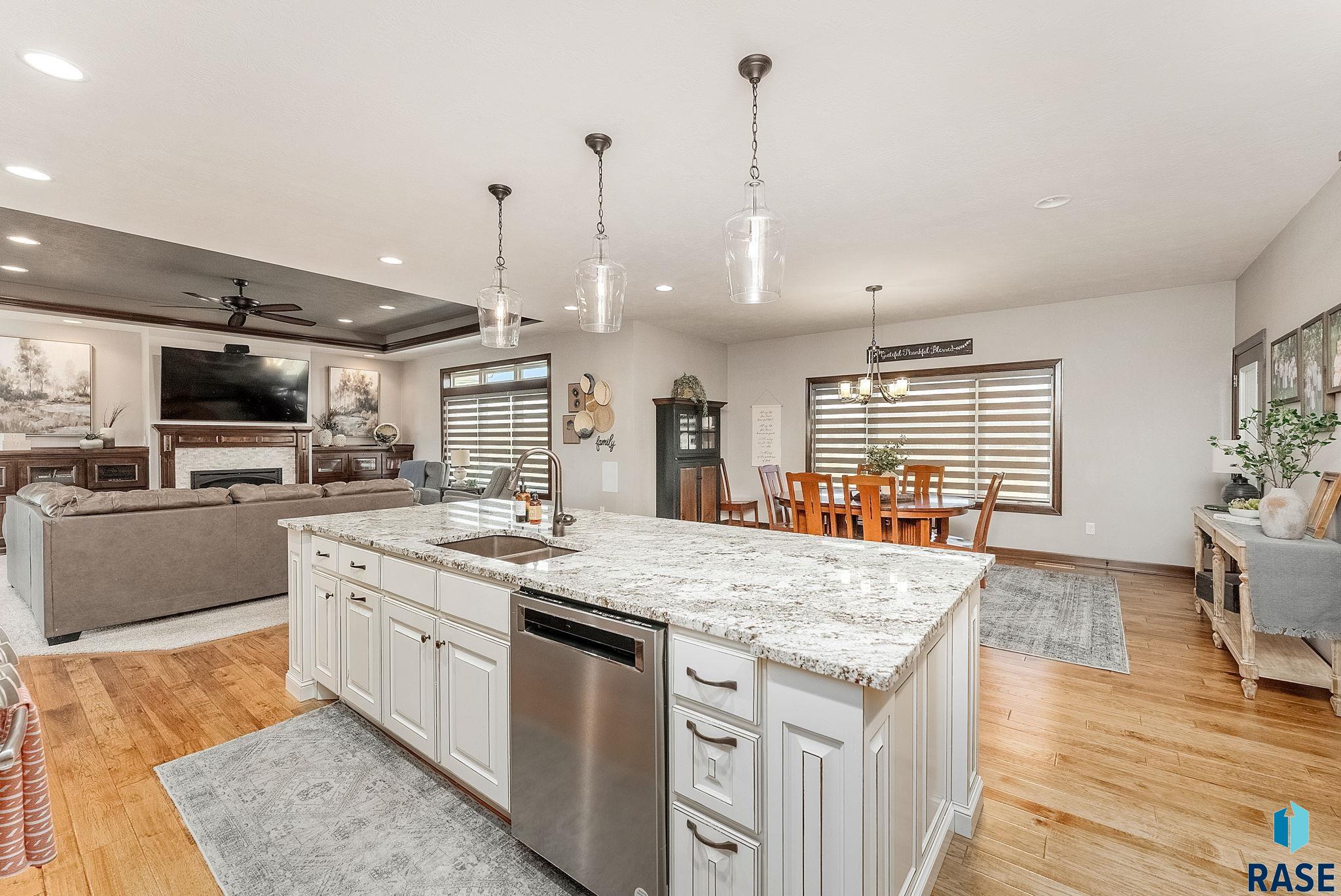 Lester, Iowa, 51242, United States, 4 Bedrooms Bedrooms, ,5 BathroomsBathrooms,Residential,For Sale,1926718