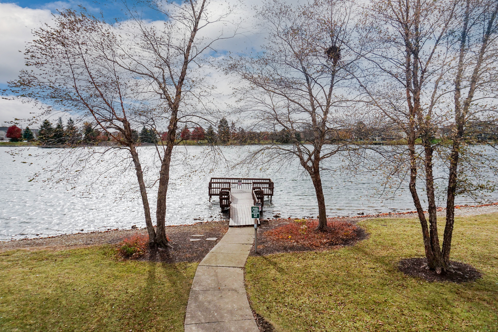 Bloomington, Illinois, 61704, United States, 5 Bedrooms Bedrooms, ,4 BathroomsBathrooms,Residential,For Sale,1991973