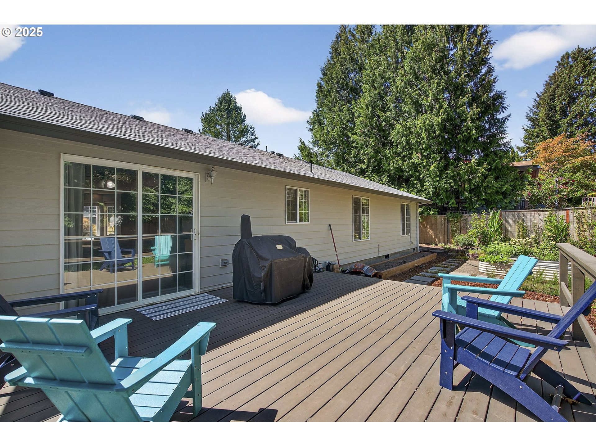 Dundee, Oregon, 97115, United States, 3 Bedrooms Bedrooms, ,2 BathroomsBathrooms,Residential,For Sale,1903917