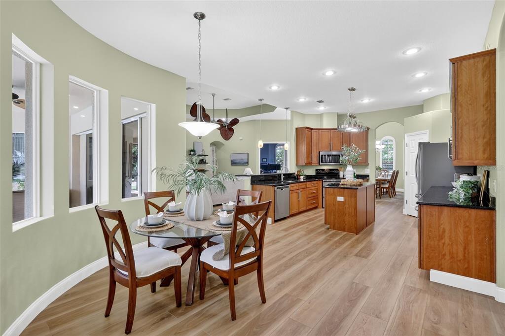 Bradenton, Florida, 34212, United States, 4 Bedrooms Bedrooms, ,3 BathroomsBathrooms,Residential,For Sale,1991075