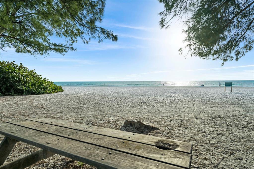 Holmes Beach, Florida, 34217, United States, 4 Bedrooms Bedrooms, ,6 BathroomsBathrooms,Residential,For Sale,1989554