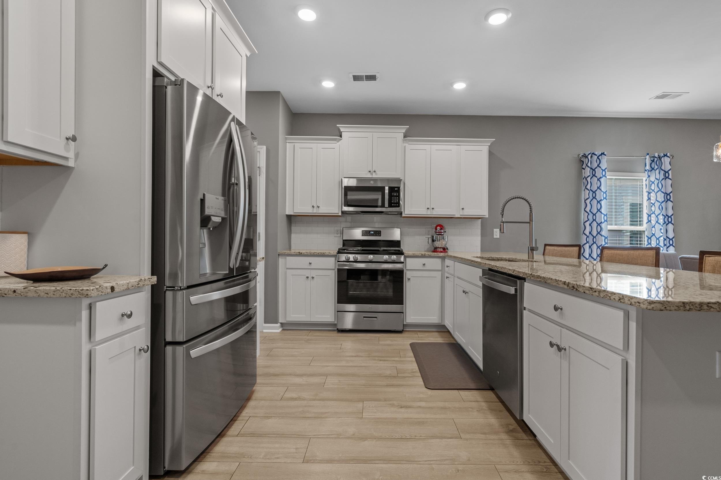 Myrtle Beach, South Carolina, 29577, United States, 5 Bedrooms Bedrooms, ,4 BathroomsBathrooms,Residential,For Sale,2005538