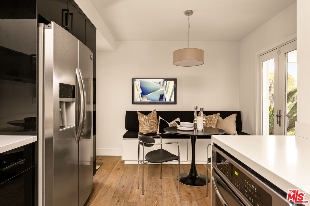 Los Angeles, California, 90027, United States, 4 Bedrooms Bedrooms, ,2 BathroomsBathrooms,Residential,For Sale,1989573