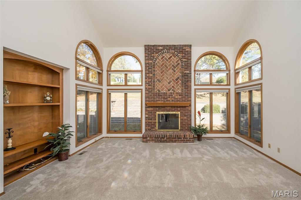 Chesterfield, Missouri, 63005, United States, 4 Bedrooms Bedrooms, ,3 BathroomsBathrooms,Residential,For Sale,1989616