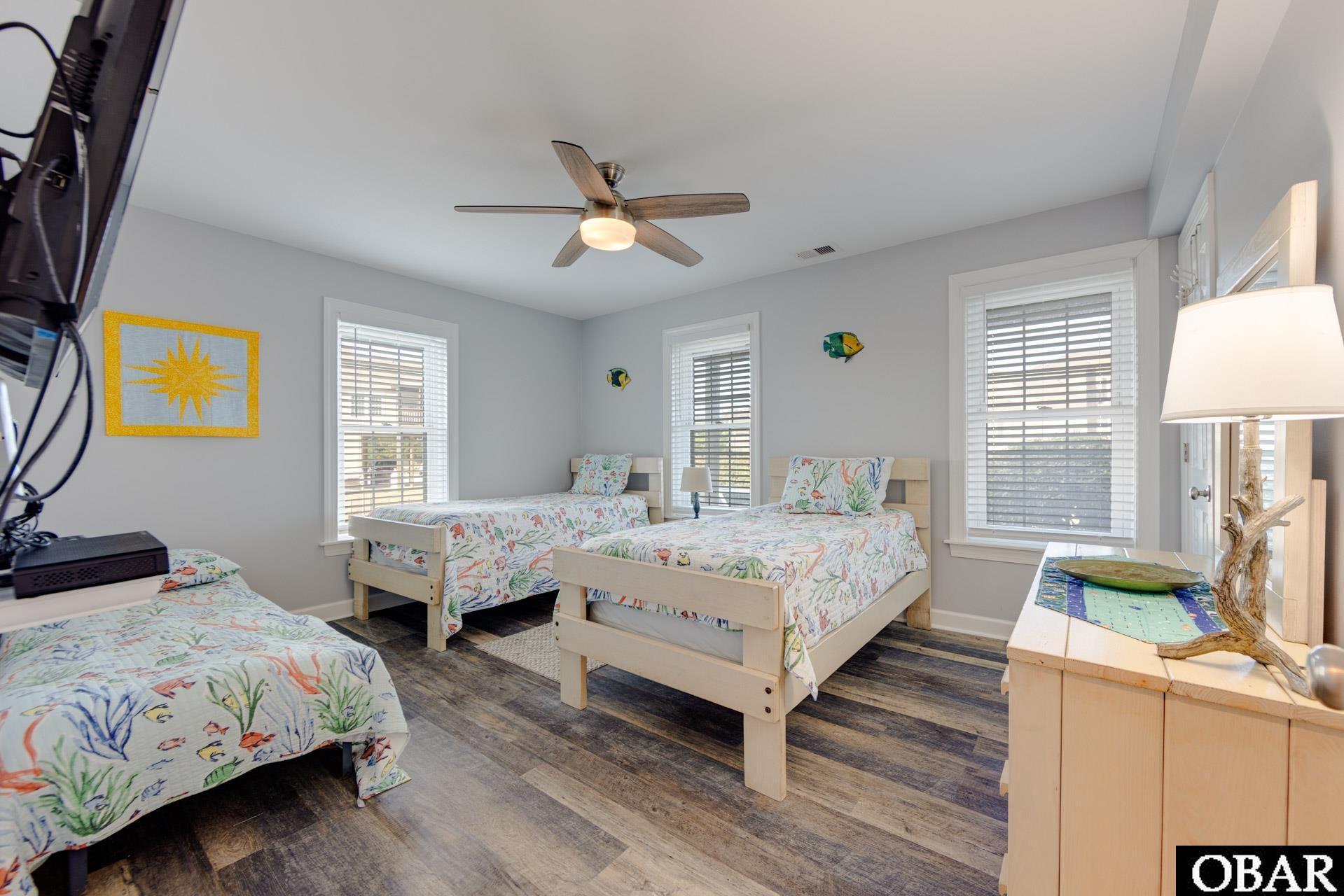 Duck, North Carolina, 27949, United States, 3 Bedrooms Bedrooms, ,2 BathroomsBathrooms,Residential,For Sale,1992061