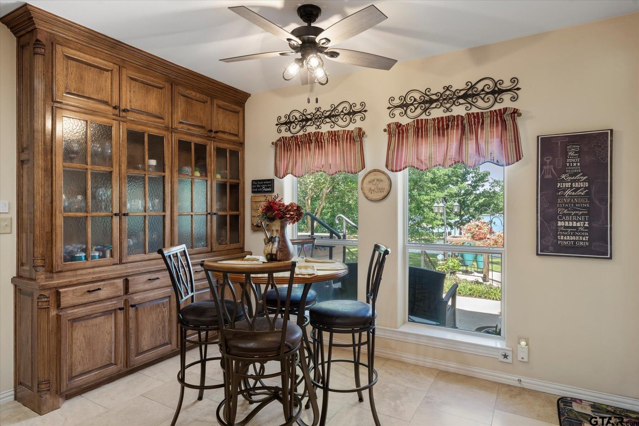 Pittsburg, Texas, 75686, United States, 4 Bedrooms Bedrooms, ,4 BathroomsBathrooms,Residential,For Sale,1983257