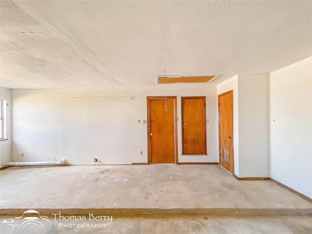 Stamford, Texas, 79553, United States, 3 Bedrooms Bedrooms, ,3 BathroomsBathrooms,Residential,For Sale,1696805