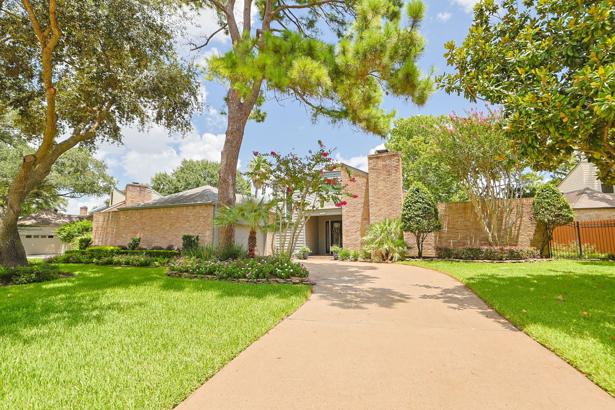 Willow Bridge Cir, Houston, TX 77095