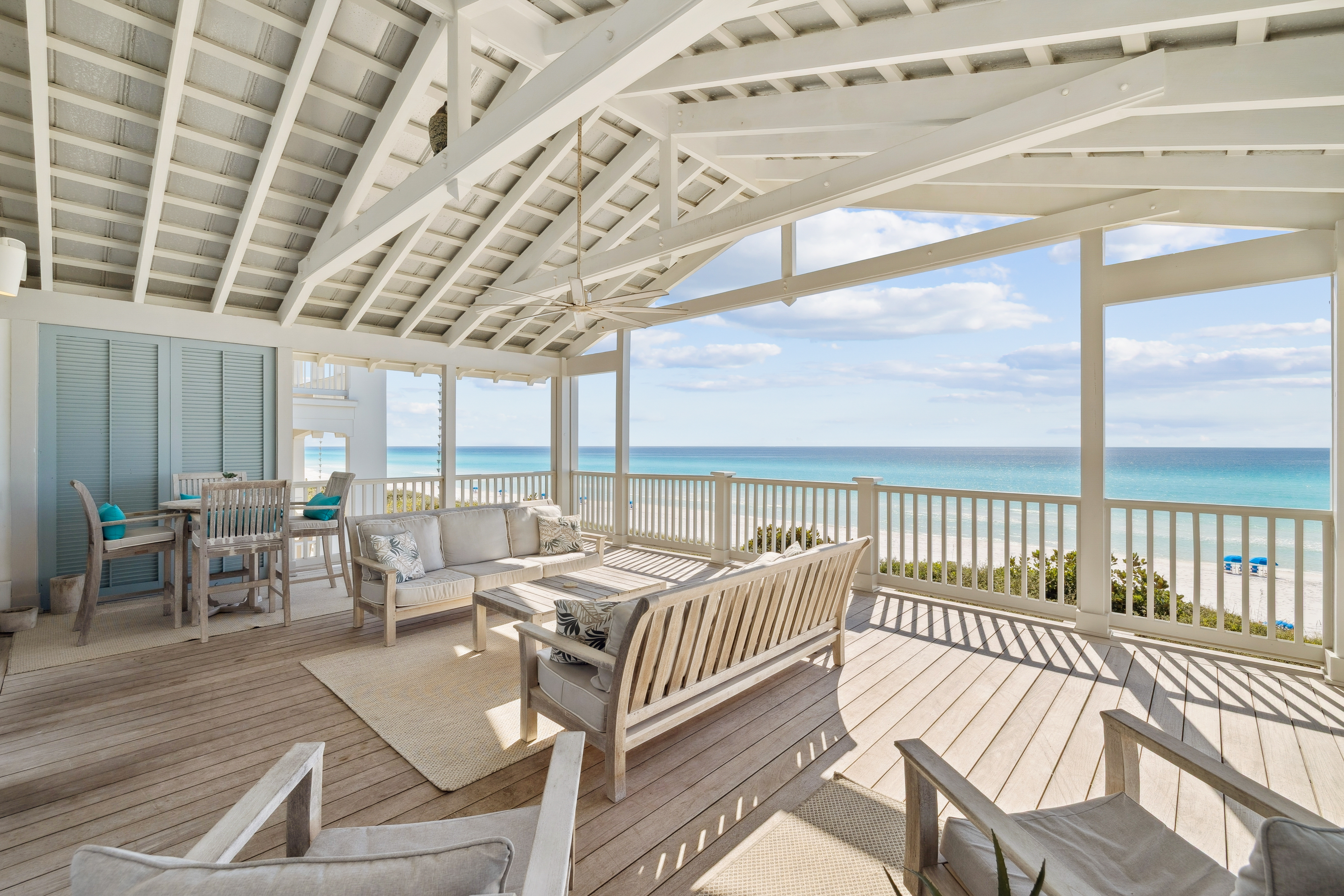  An Iconic Seaside Beach Retreat with Panoramic Gulf Views - 物件實景