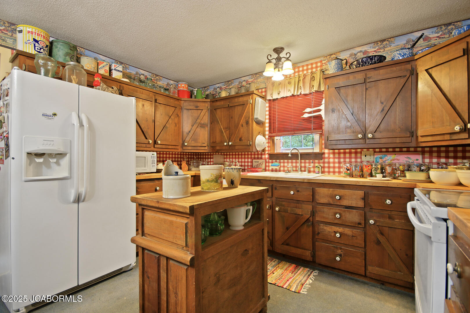 New Bloomfield, Missouri, 65063, United States, 3 Bedrooms Bedrooms, ,2 BathroomsBathrooms,Residential,For Sale,1978608