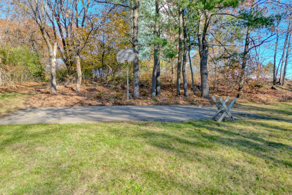 Braintree, Massachusetts, 02184, United States, 3 Bedrooms Bedrooms, ,3 BathroomsBathrooms,Residential,For Sale,2001239