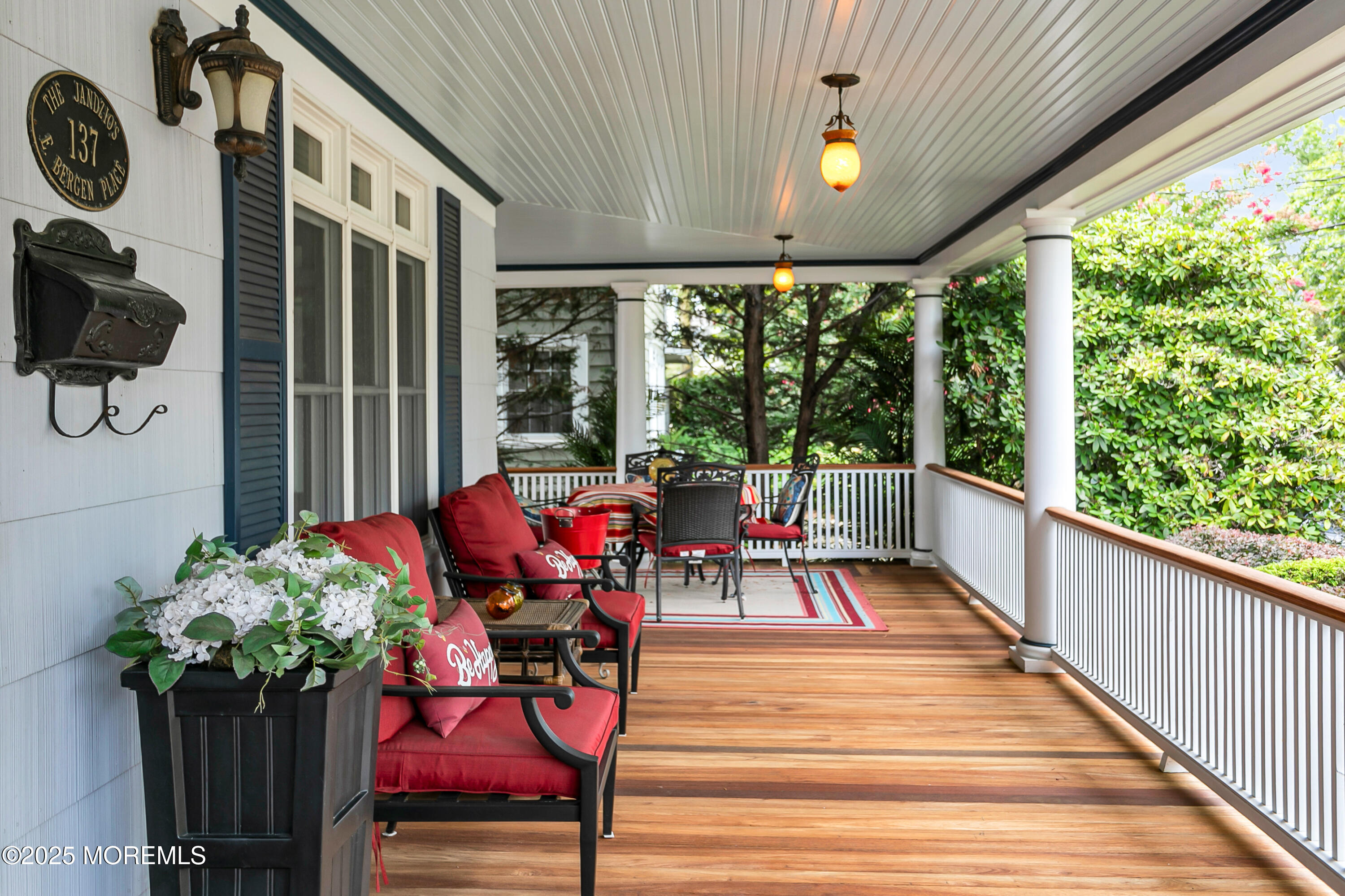 Red Bank, New Jersey, 07701, United States, 3 Bedrooms Bedrooms, ,2 BathroomsBathrooms,Residential,For Sale,1920551
