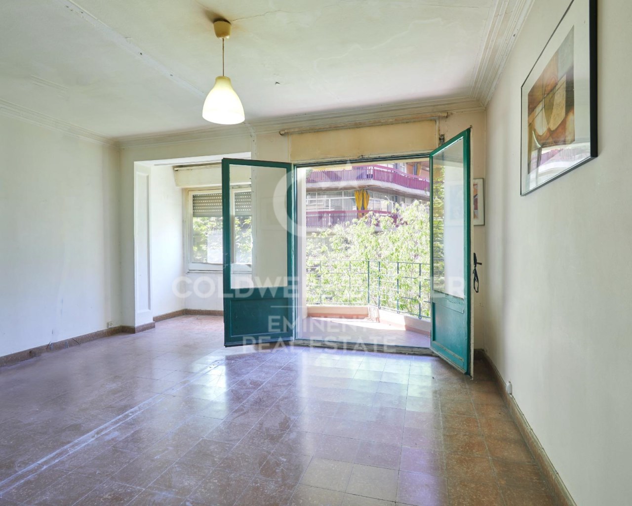 Barcelona, Catalonia, ES, 5 Bedrooms Bedrooms, ,2 BathroomsBathrooms,Residential,For Sale,1784996